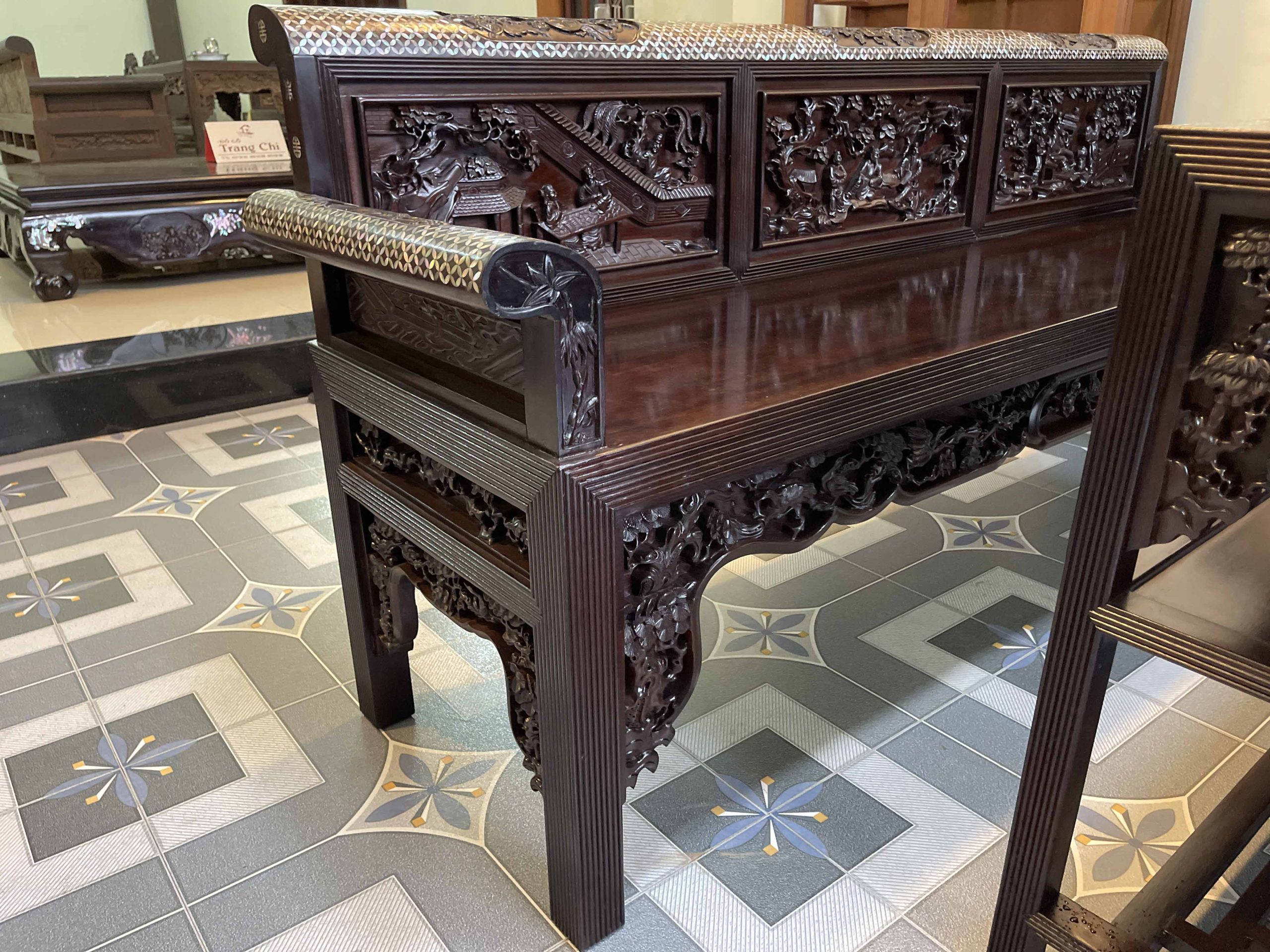 Bộ Trường Kỷ Chạm Tích Khảm Ốc Đẹp