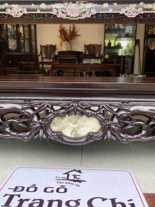 Văn Kỷ Uống Trà Kê Đồ Ngồi Bệt