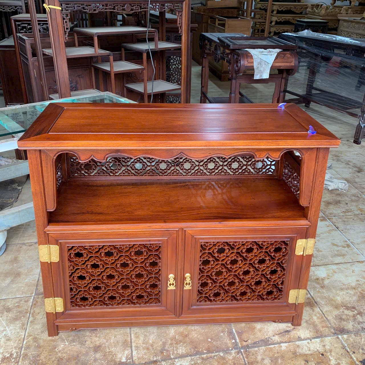Bàn Bày Đồ Chữ A Lối Huế