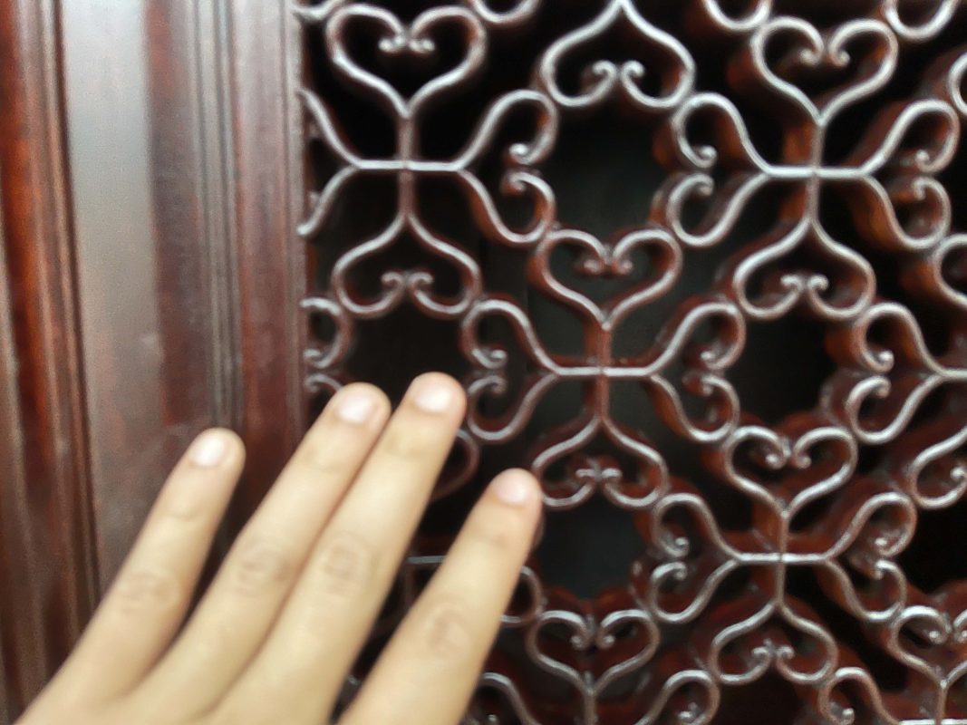 Bàn Bày Đồ Chữ A Lối Huế