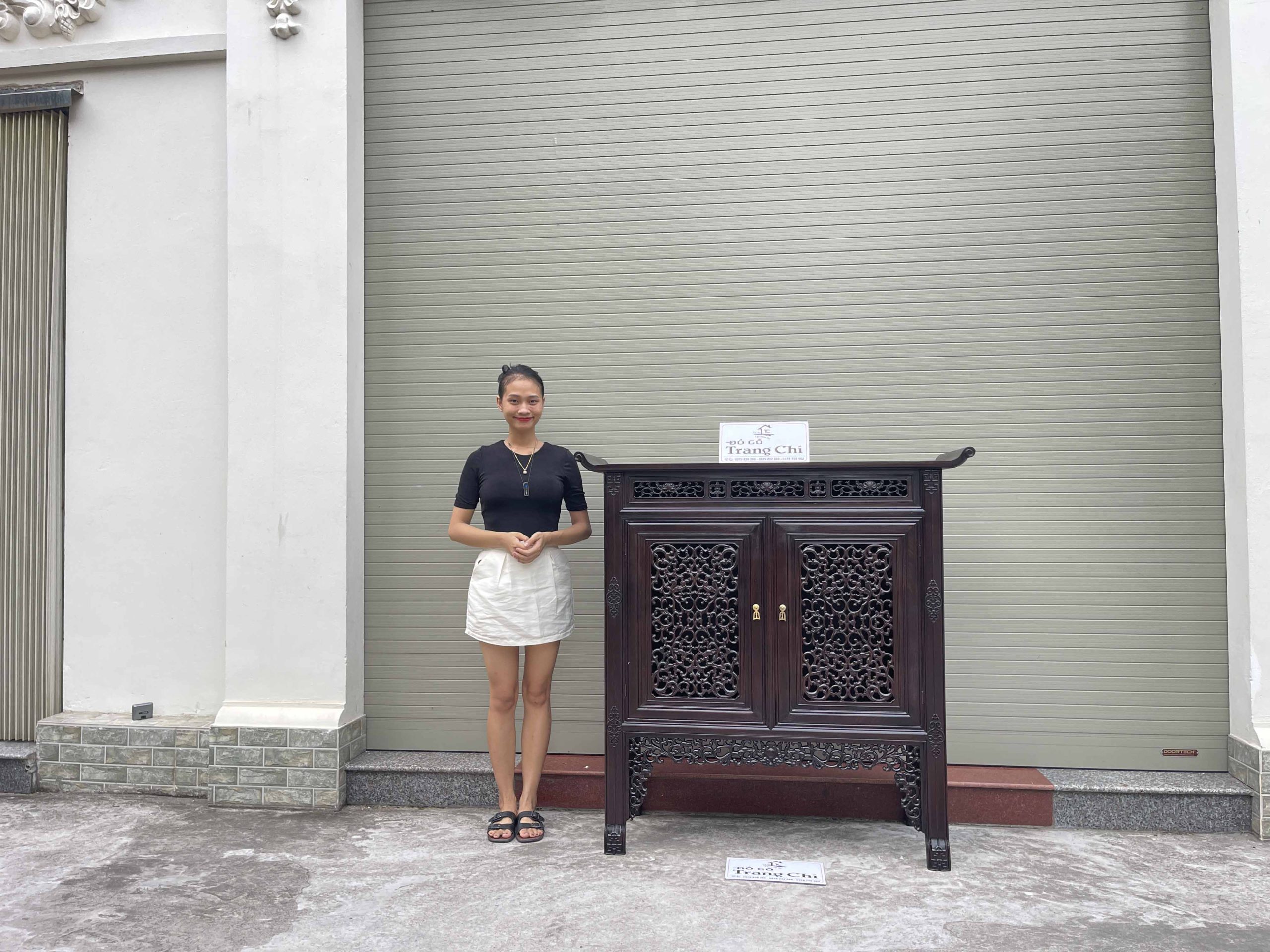 Mẫu Bàn Nghi Thờ Tai Vảnh Lối Huế