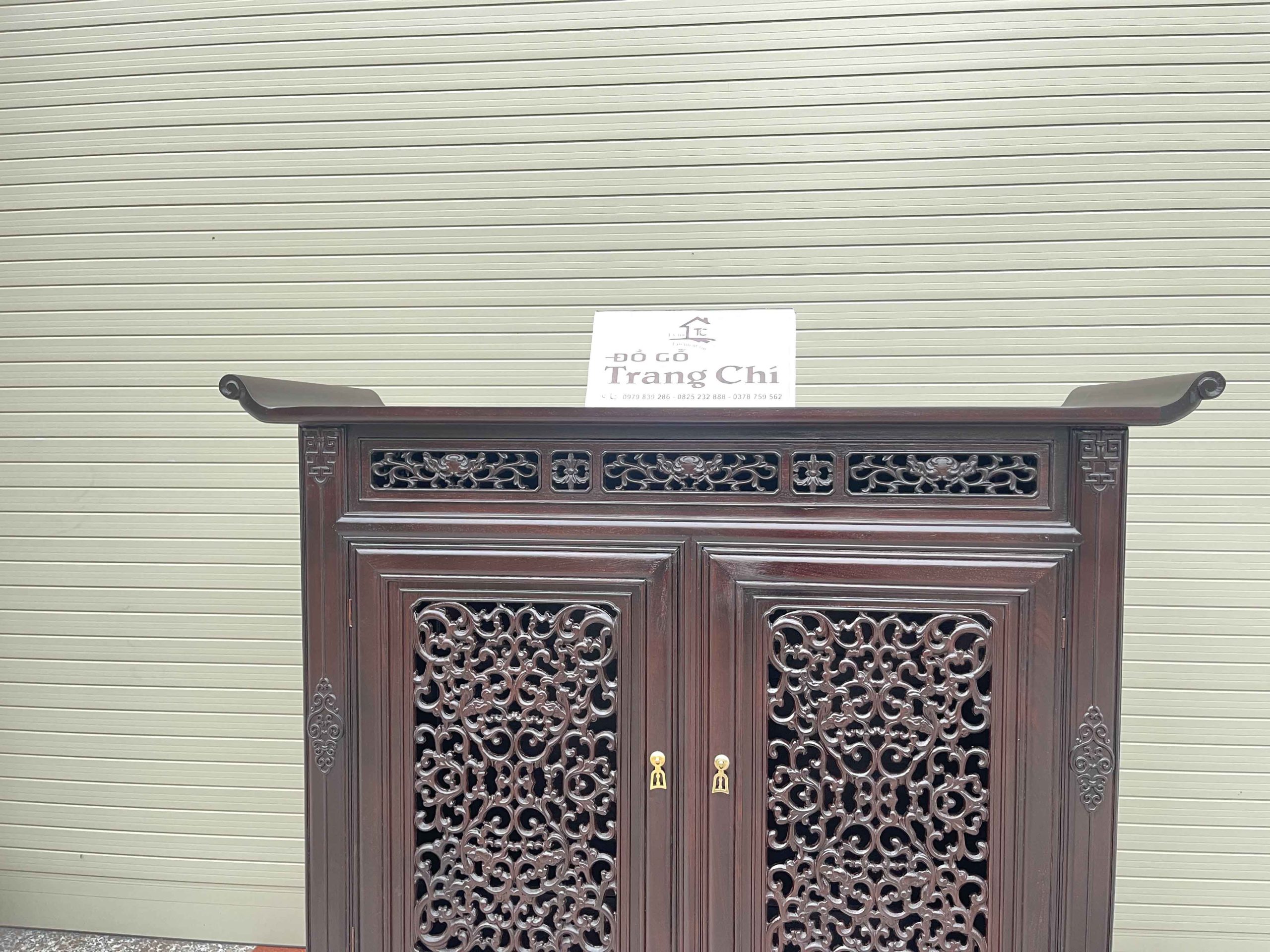 Mẫu Bàn Nghi Thờ Tai Vảnh Lối Huế