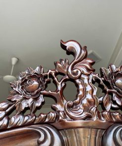 Mẫu Tủ Bày Đồ Louis Tân Cổ Điển