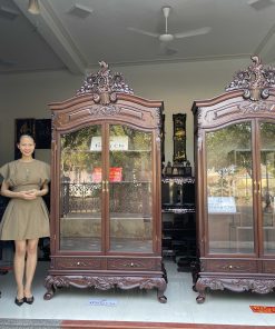 Mẫu Tủ Bày Đồ Louis Tân Cổ Điển