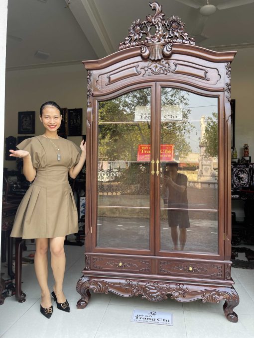 Mẫu Tủ Bày Đồ Louis Tân Cổ Điển