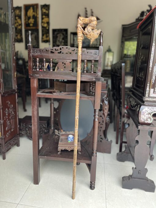 gậy batoong gỗ gụ đục chạm đầu rồng thân trúc