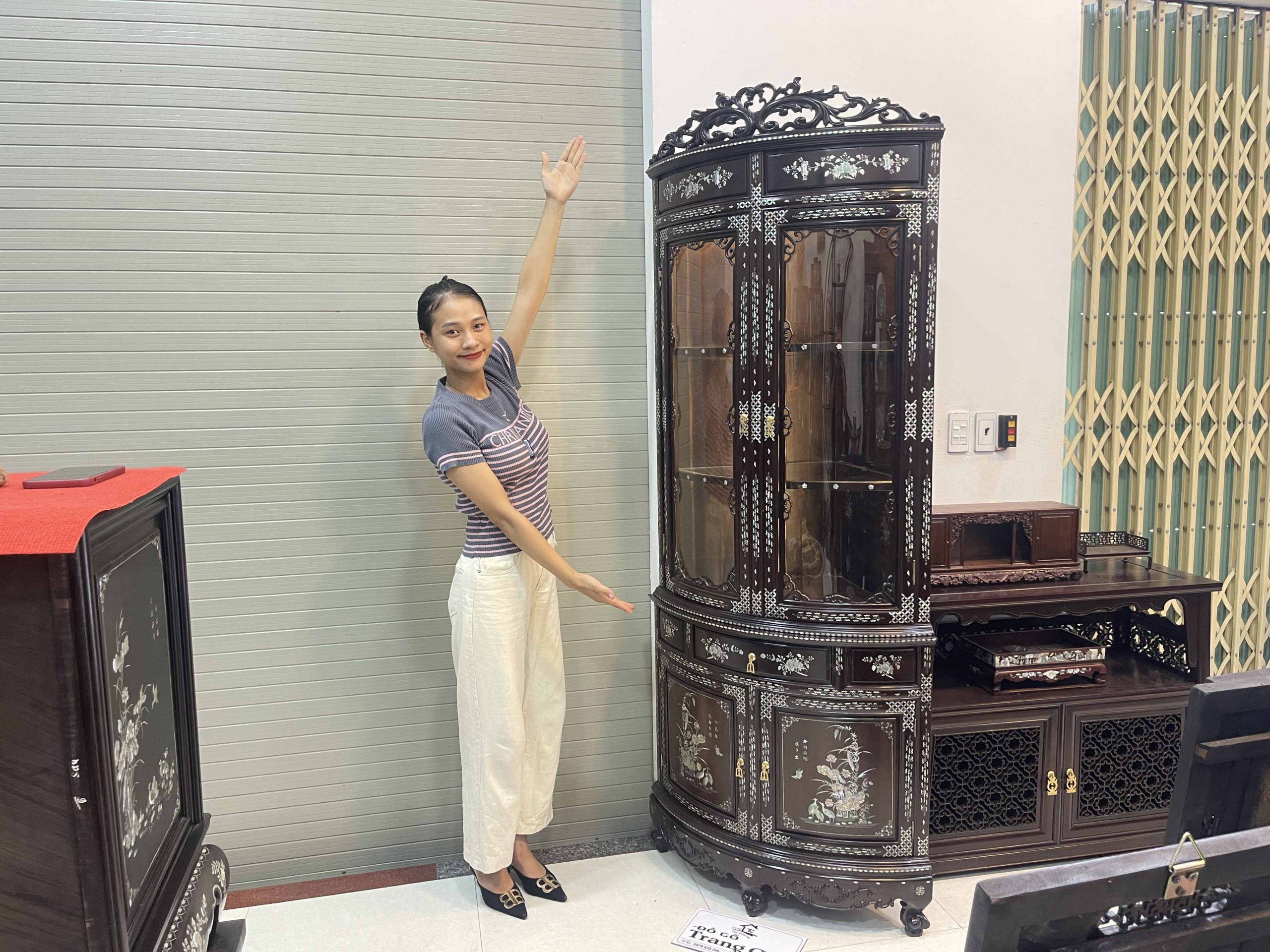 Tủ Góc 60 Bày Đồ Khảm Cẩn Ốc (1) Tủ Góc 60 Bày Đồ Khảm Cẩn Ốc