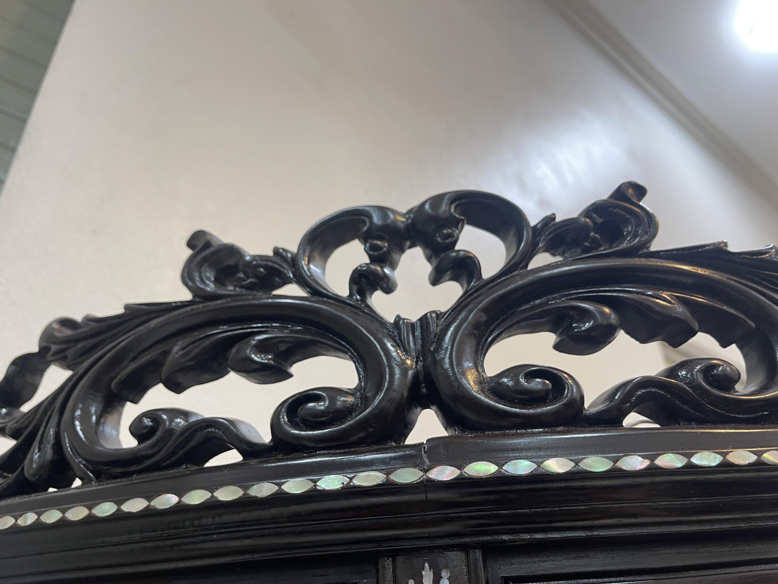 Tủ Góc 60 Bày Đồ Khảm Cẩn Ốc (12) Tủ Góc 60 Bày Đồ Khảm Cẩn Ốc