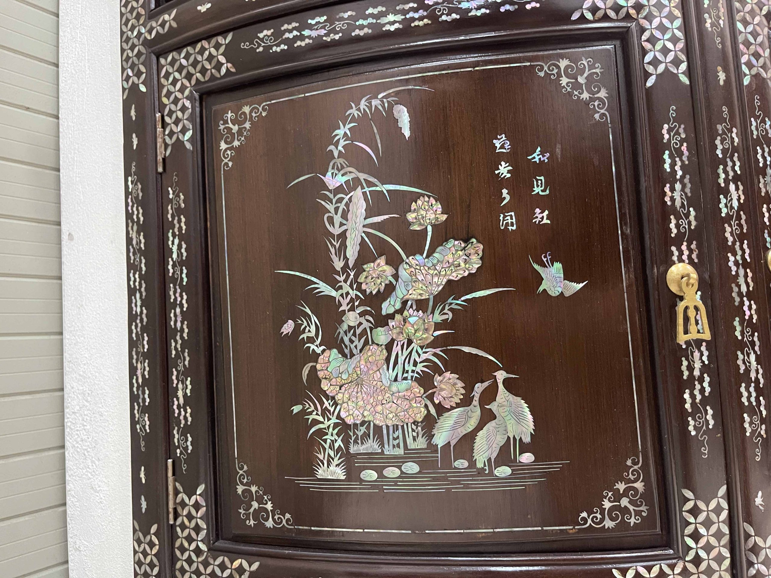 Tủ Góc 60 Bày Đồ Khảm Cẩn Ốc