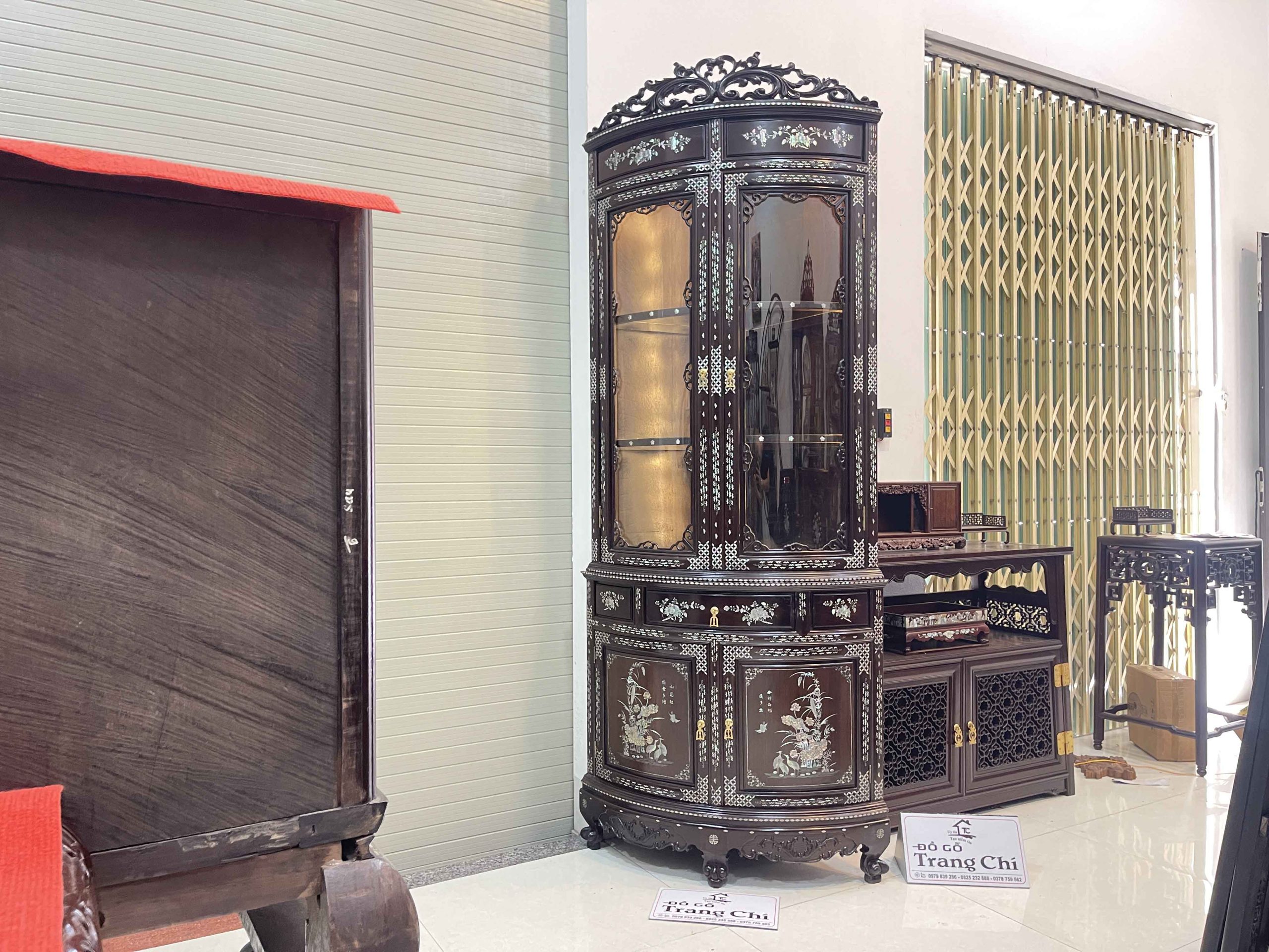 Tủ Góc 60 Bày Đồ Khảm Cẩn Ốc (22) Tủ Góc 60 Bày Đồ Khảm Cẩn Ốc