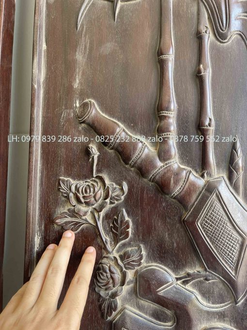 Đôi Câu Đối Đục Chạm Bốn Mùa