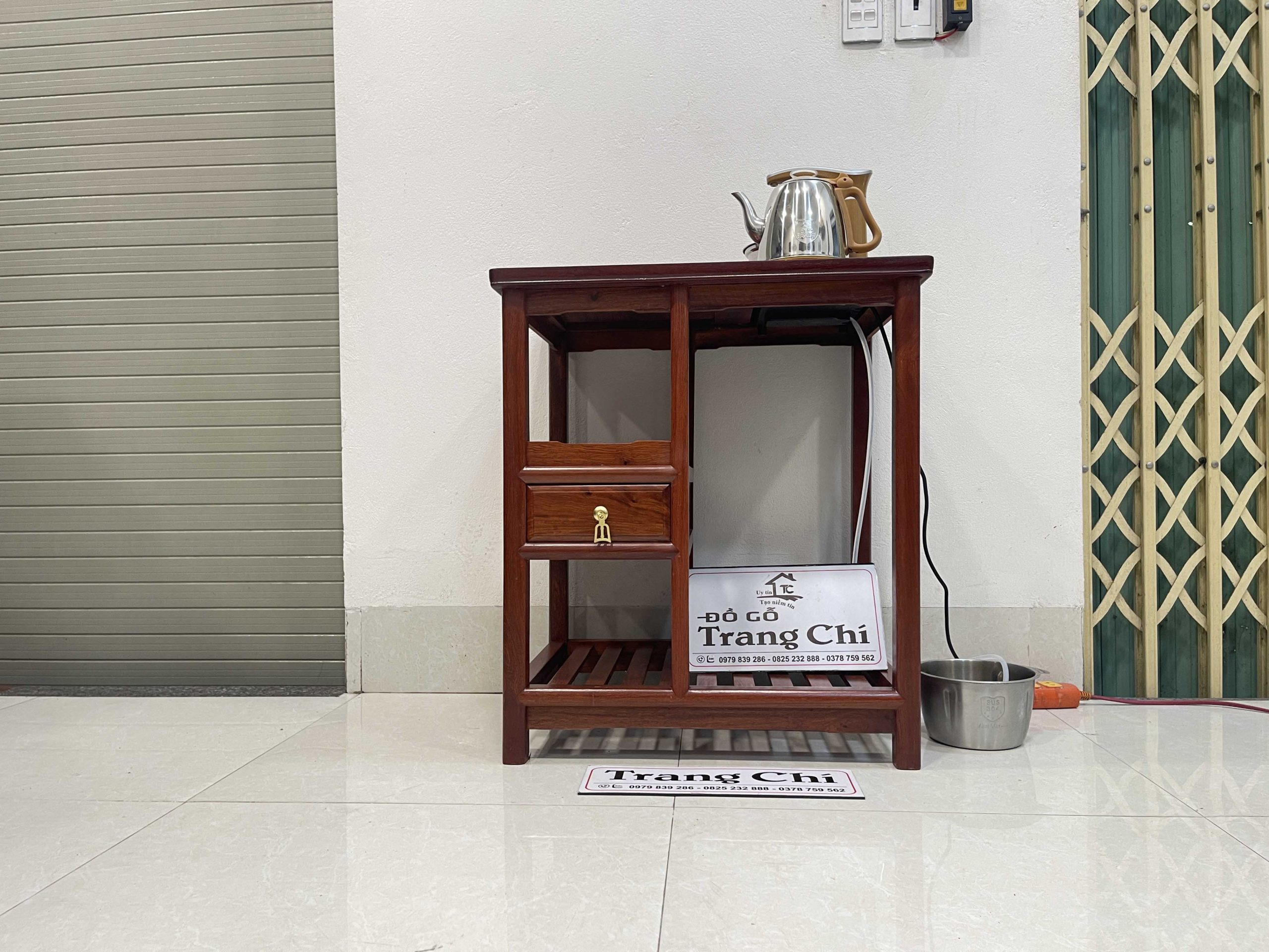 Kệ Pha Trà Có Ấm Và Siêu Gỗ Hương (16) Bộ Kệ Pha Trà Có Ấm Và Siêu Gỗ Hương