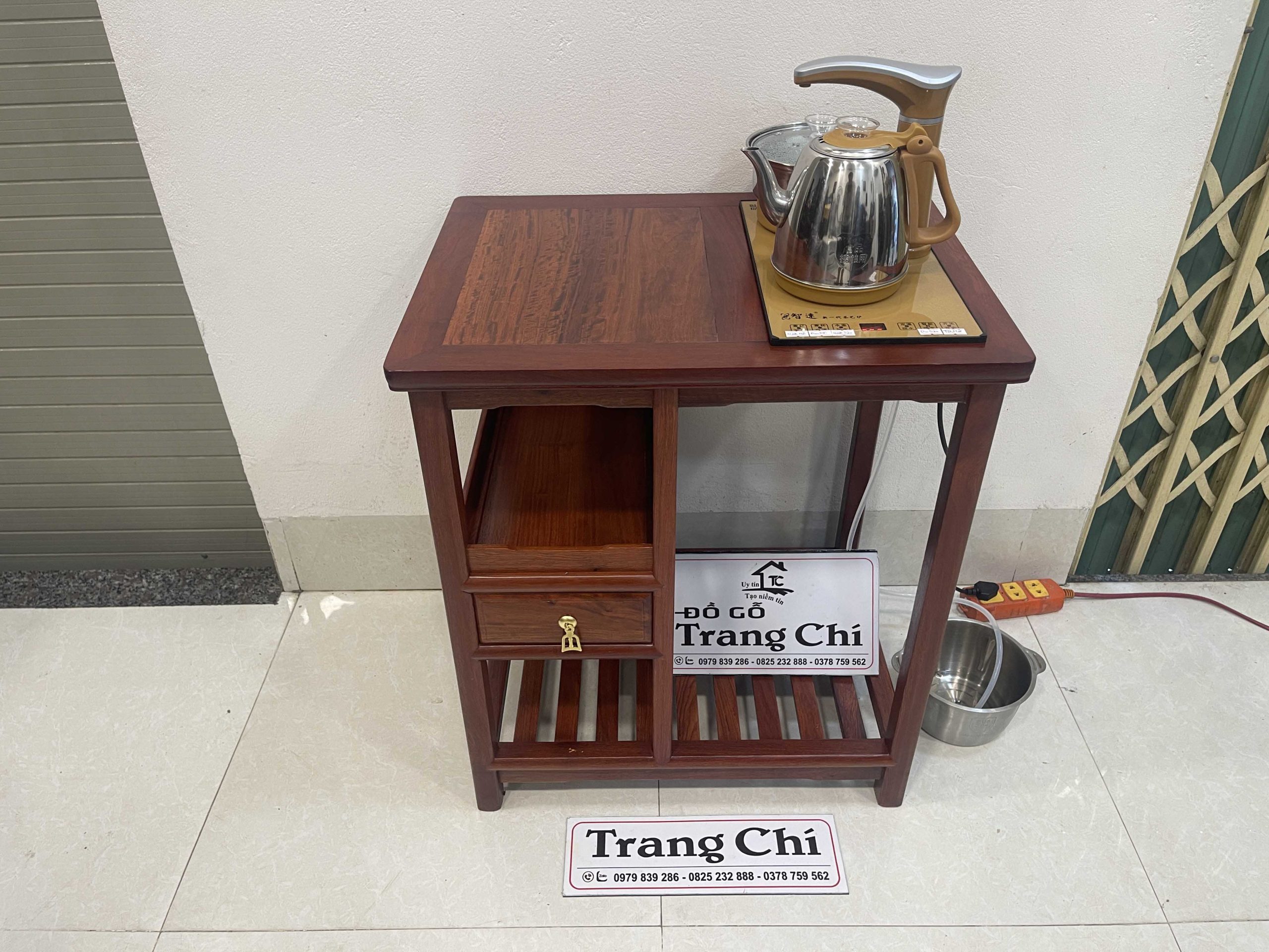 Kệ Pha Trà Có Ấm Và Siêu Gỗ Hương (18) Bộ Kệ Pha Trà Có Ấm Và Siêu Gỗ Hương