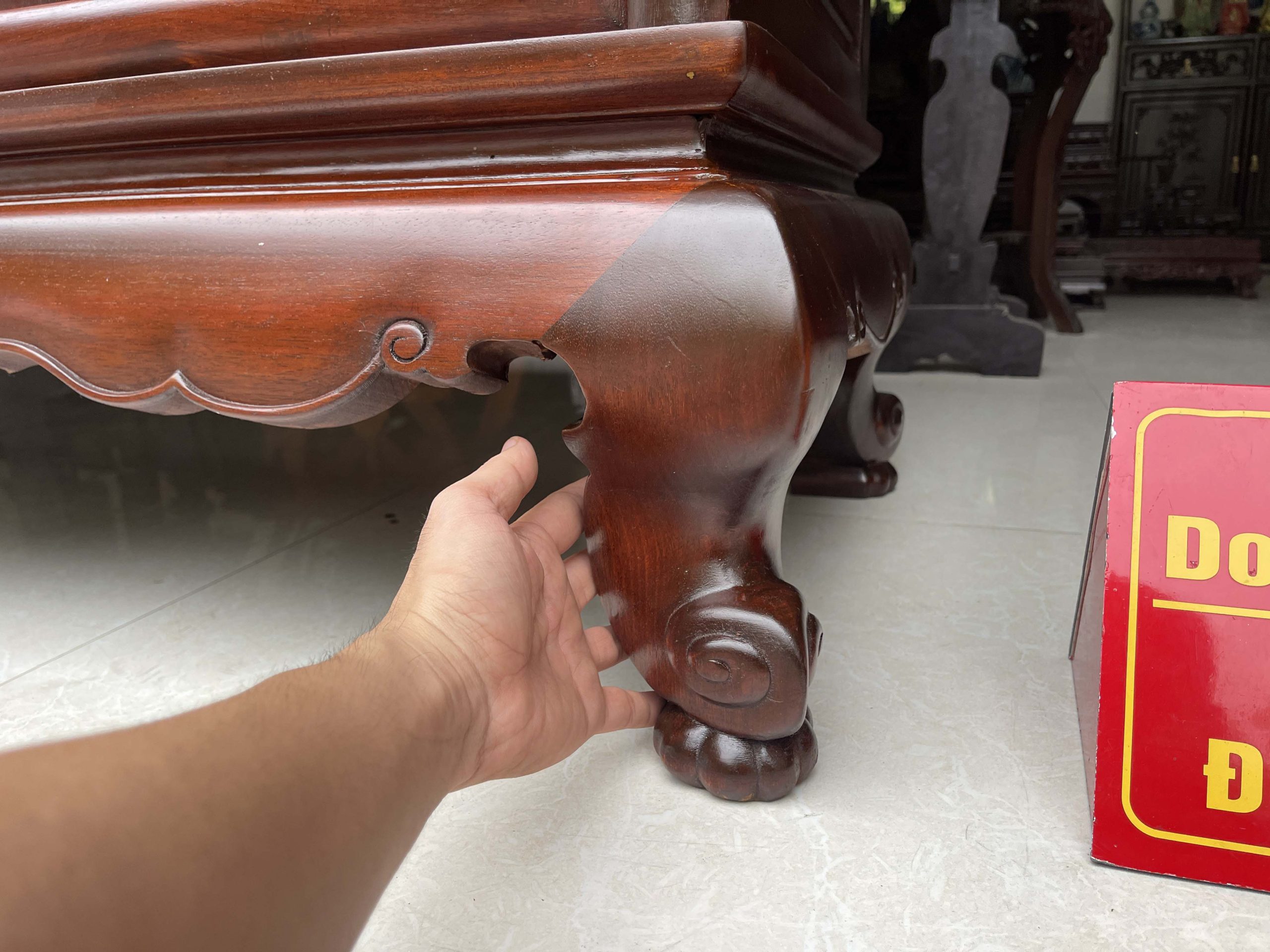 Kệ Tivi Gỗ Gụ Trơn 217 x 82 x 48 cm