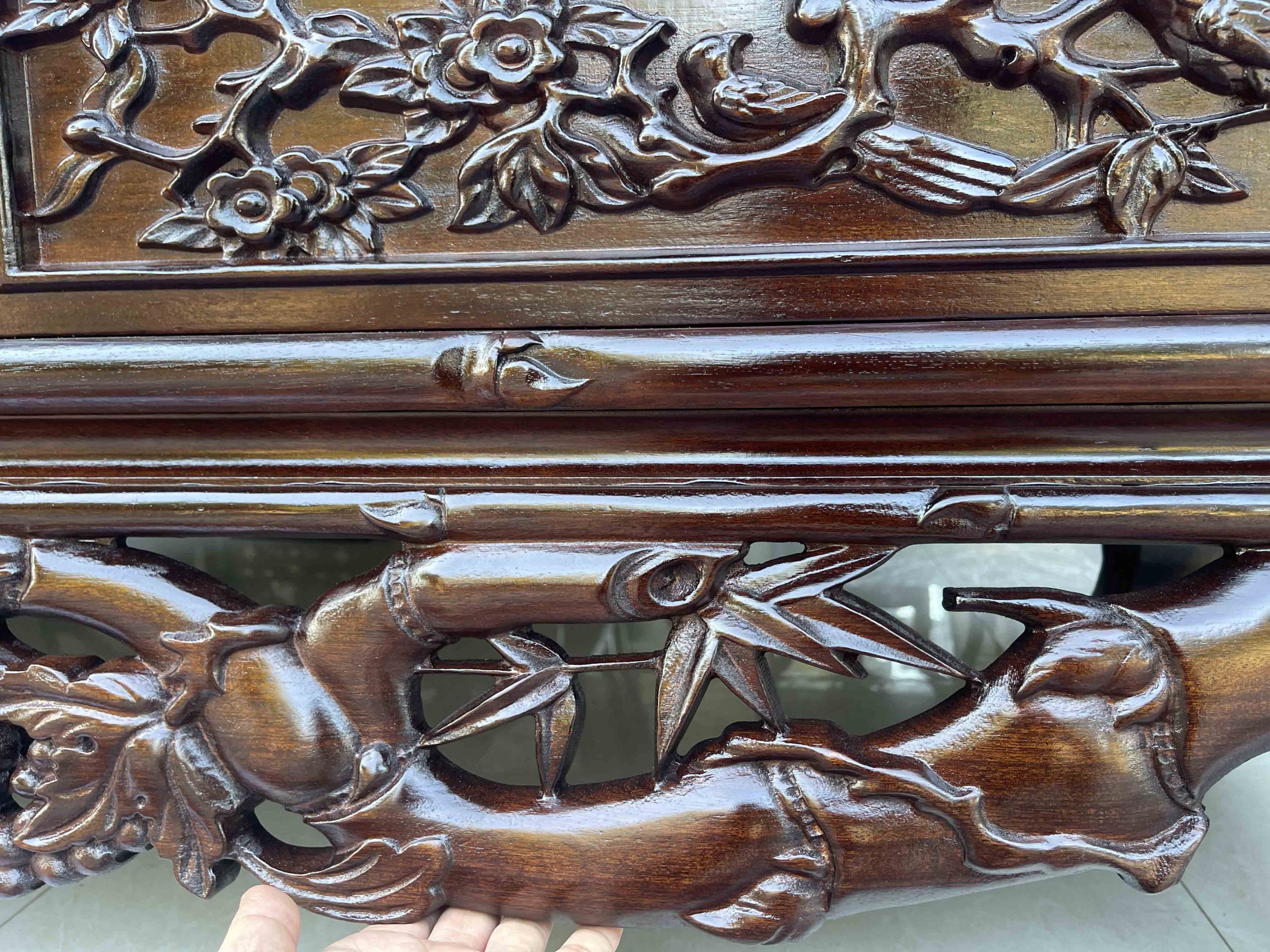 Tủ Bày Đồ Trúc Cỡ Đại Có Kính