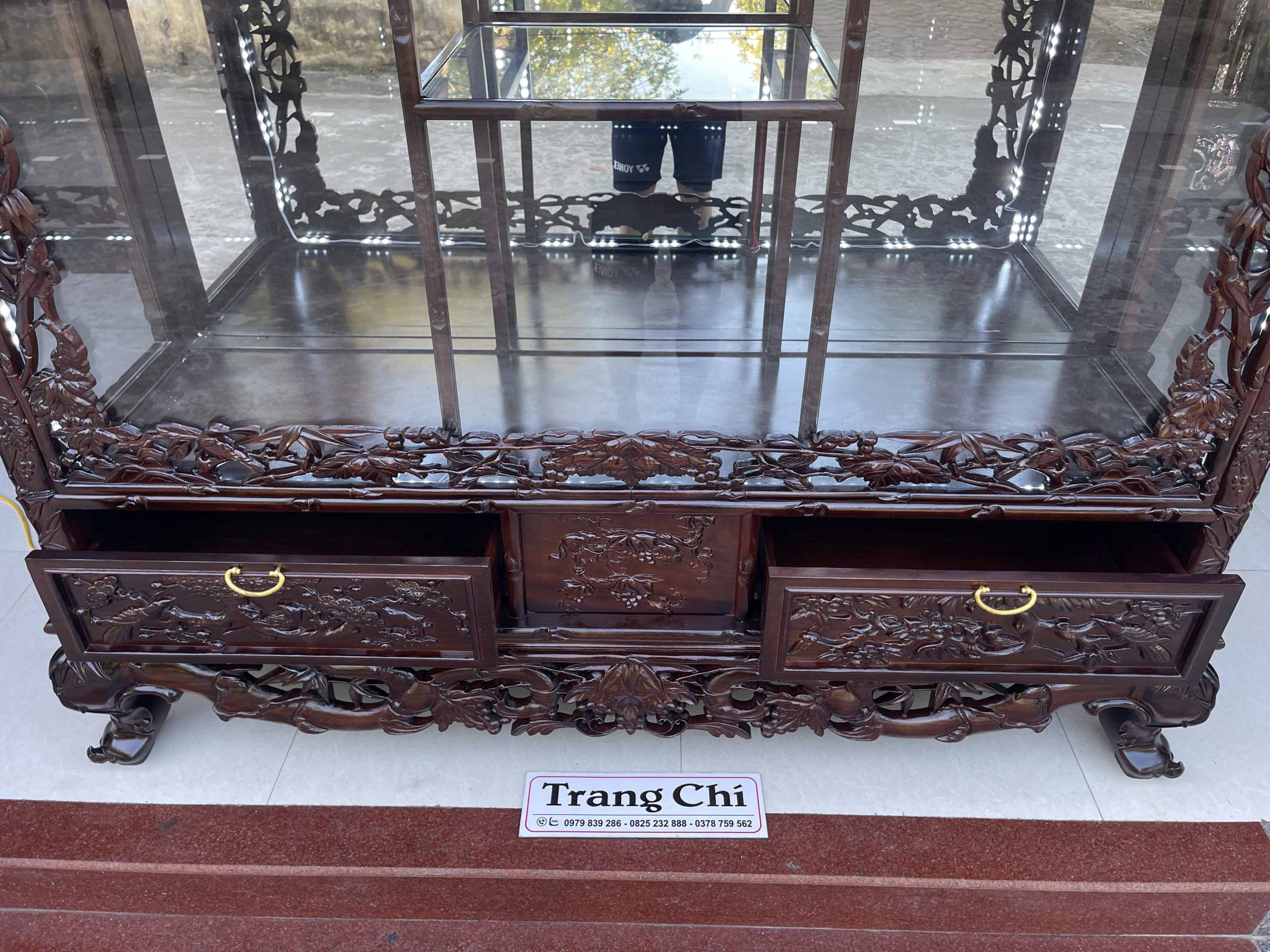 Tủ Bày Đồ Trúc Cỡ Đại Có Kính