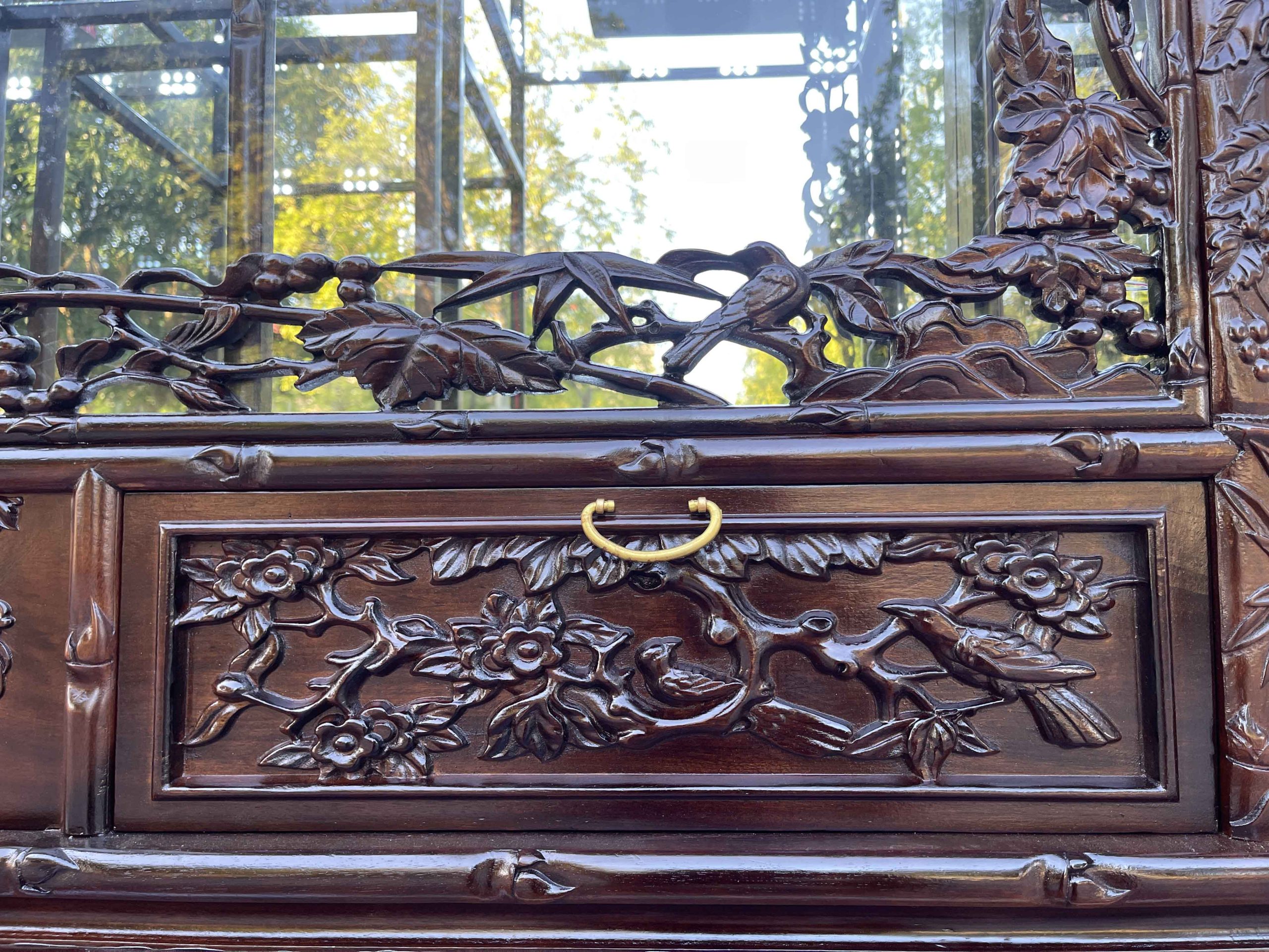 Tủ Bày Đồ Trúc Cỡ Đại Có Kính