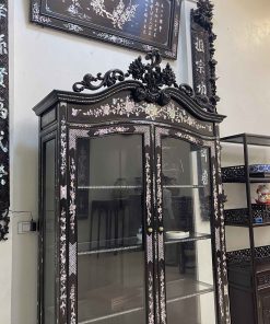 Tủ Louis khảm Ốc Đẹp Đỏ Rực