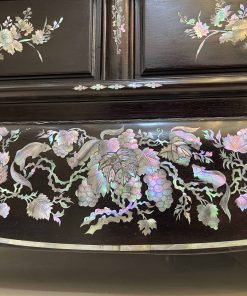 Tủ Louis khảm Ốc Đẹp Đỏ Rực