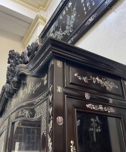 Tủ Louis khảm Ốc Đẹp Đỏ Rực