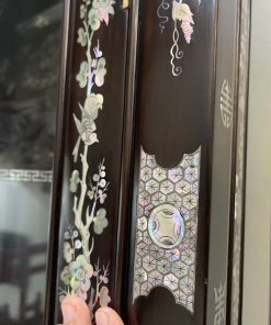 Tủ Louis khảm Ốc Đẹp Đỏ Rực