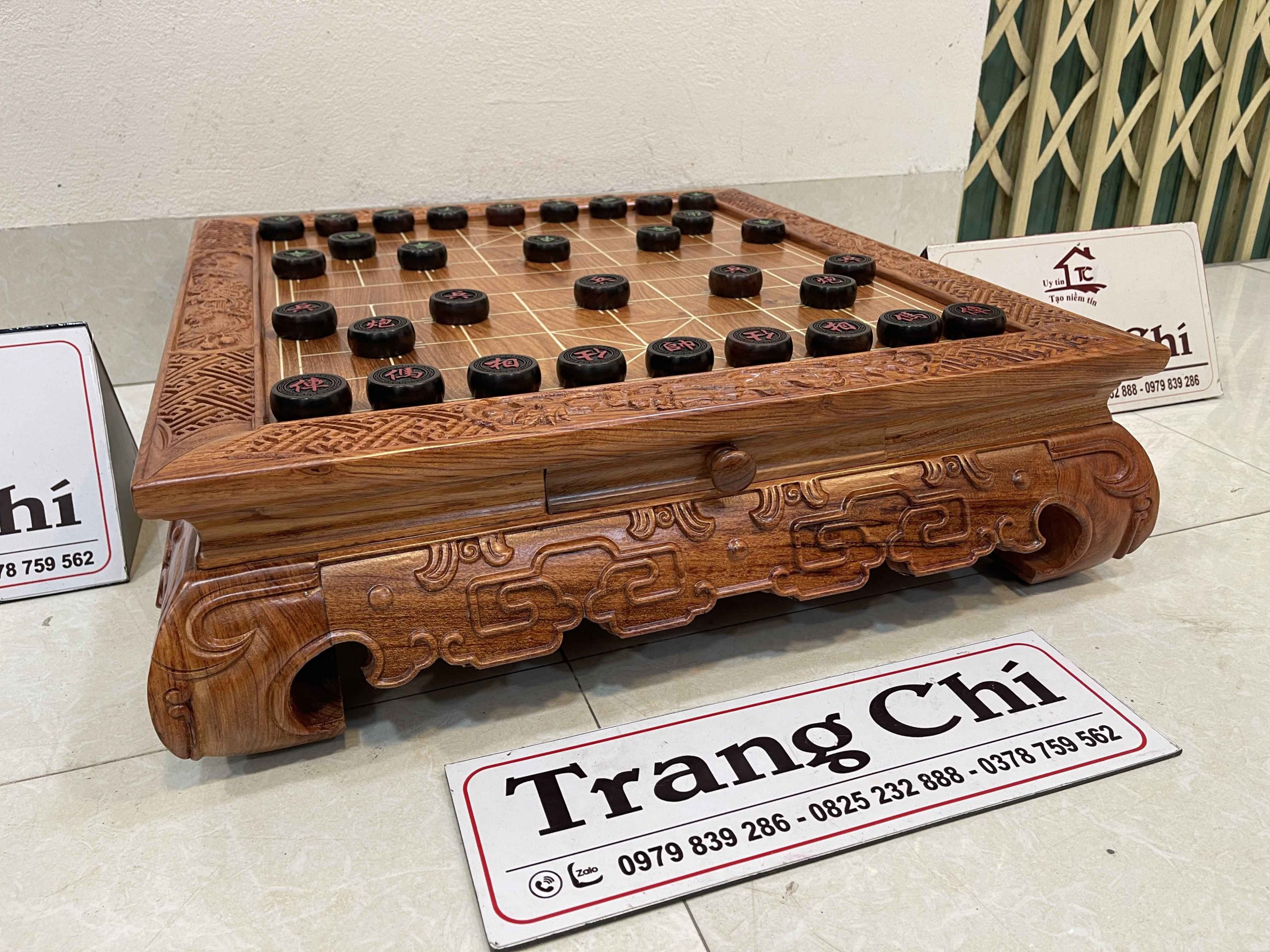 Bộ Bàn Cờ Gỗ Hương Đá Quân Gỗ Trắc