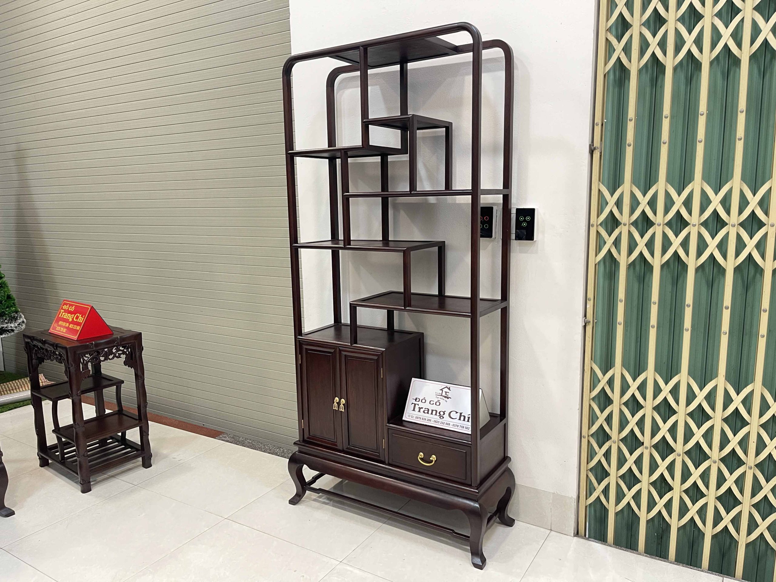 Bộ Kệ Và Đôn Bày Đồ Gỗ Gụ