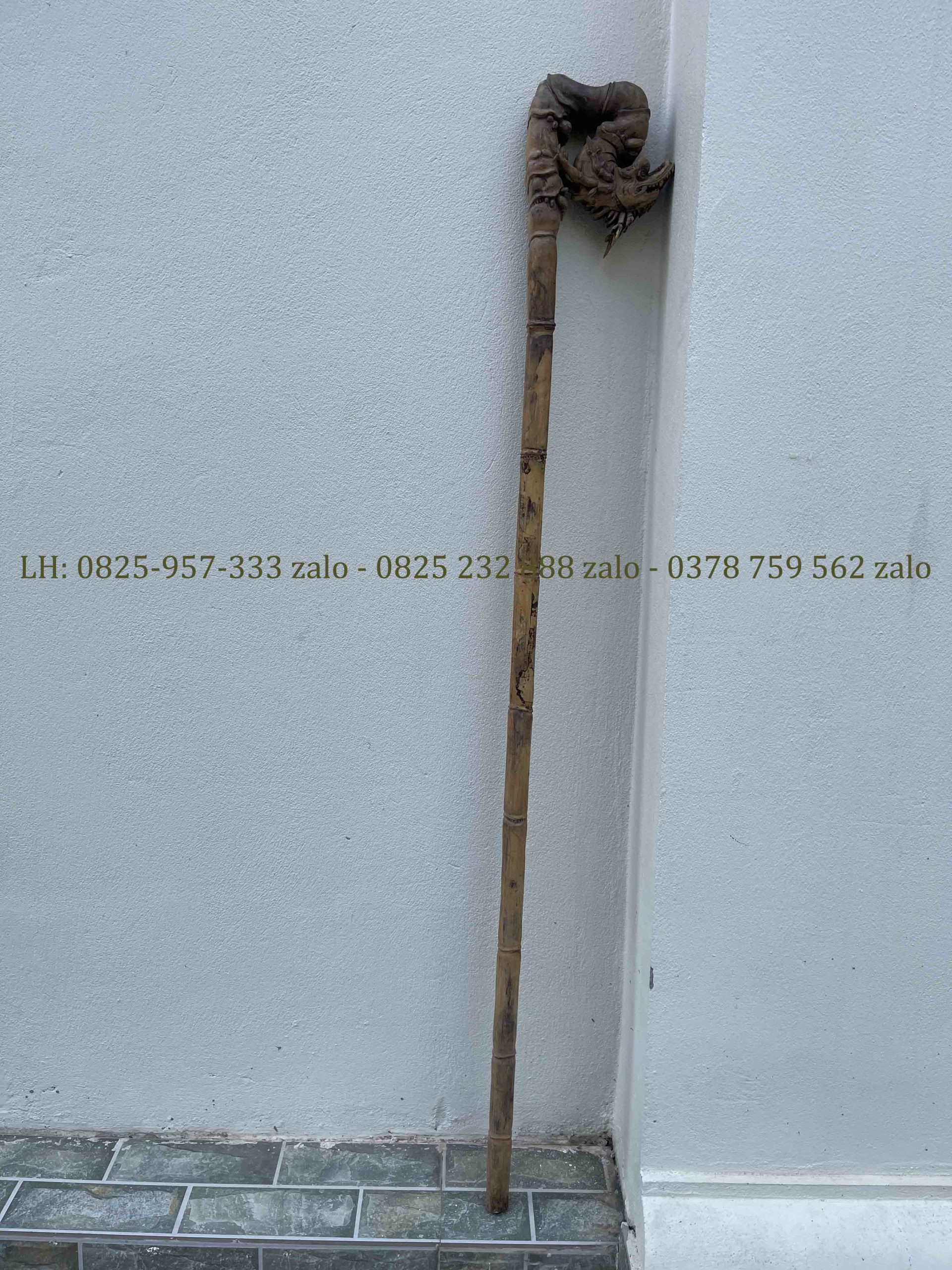 Gậy Batoong Chạm Trúc Hóa Long Đục Tay