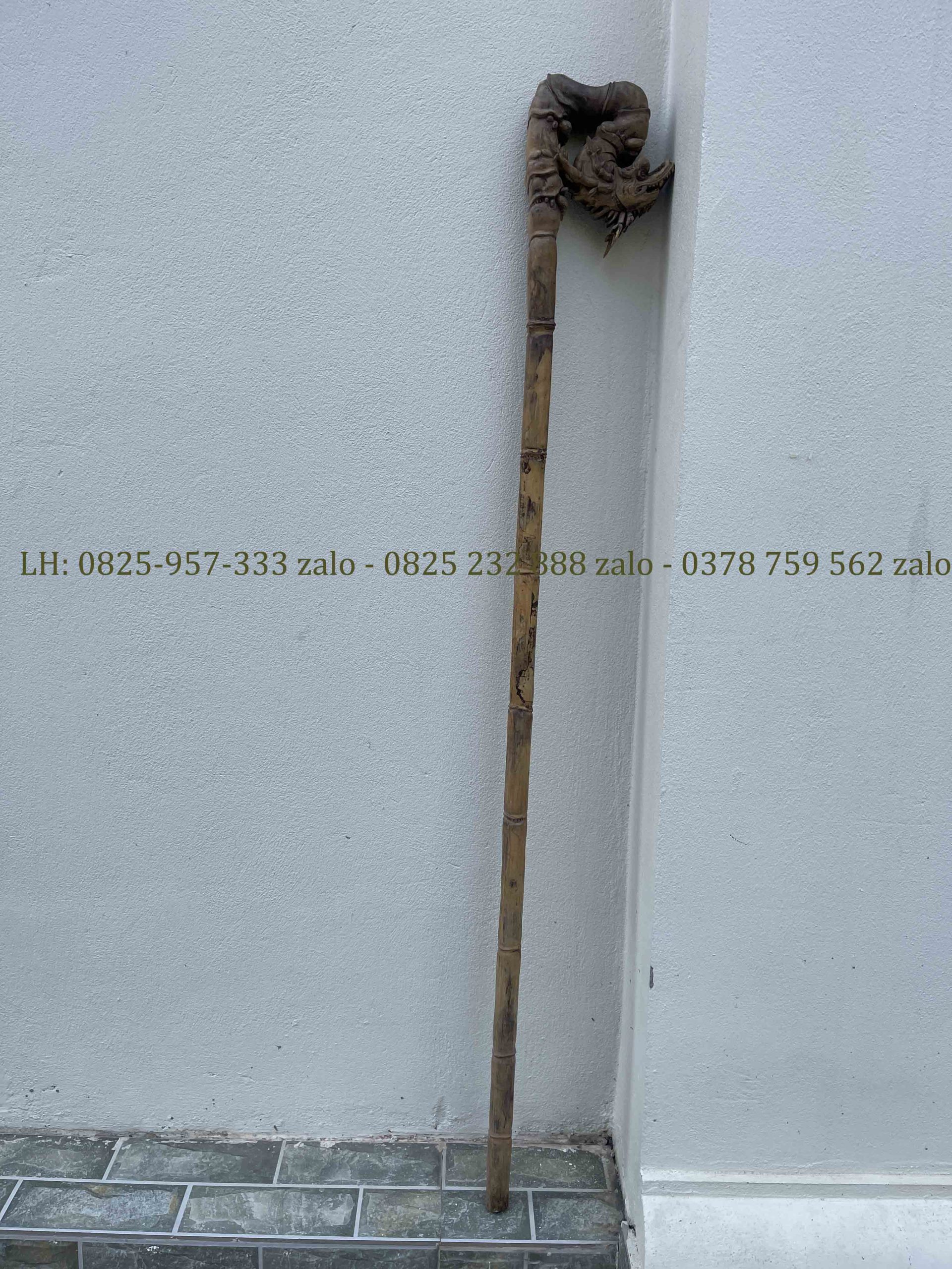 Gậy Batoong Chạm Trúc Hóa Long Đục Tay