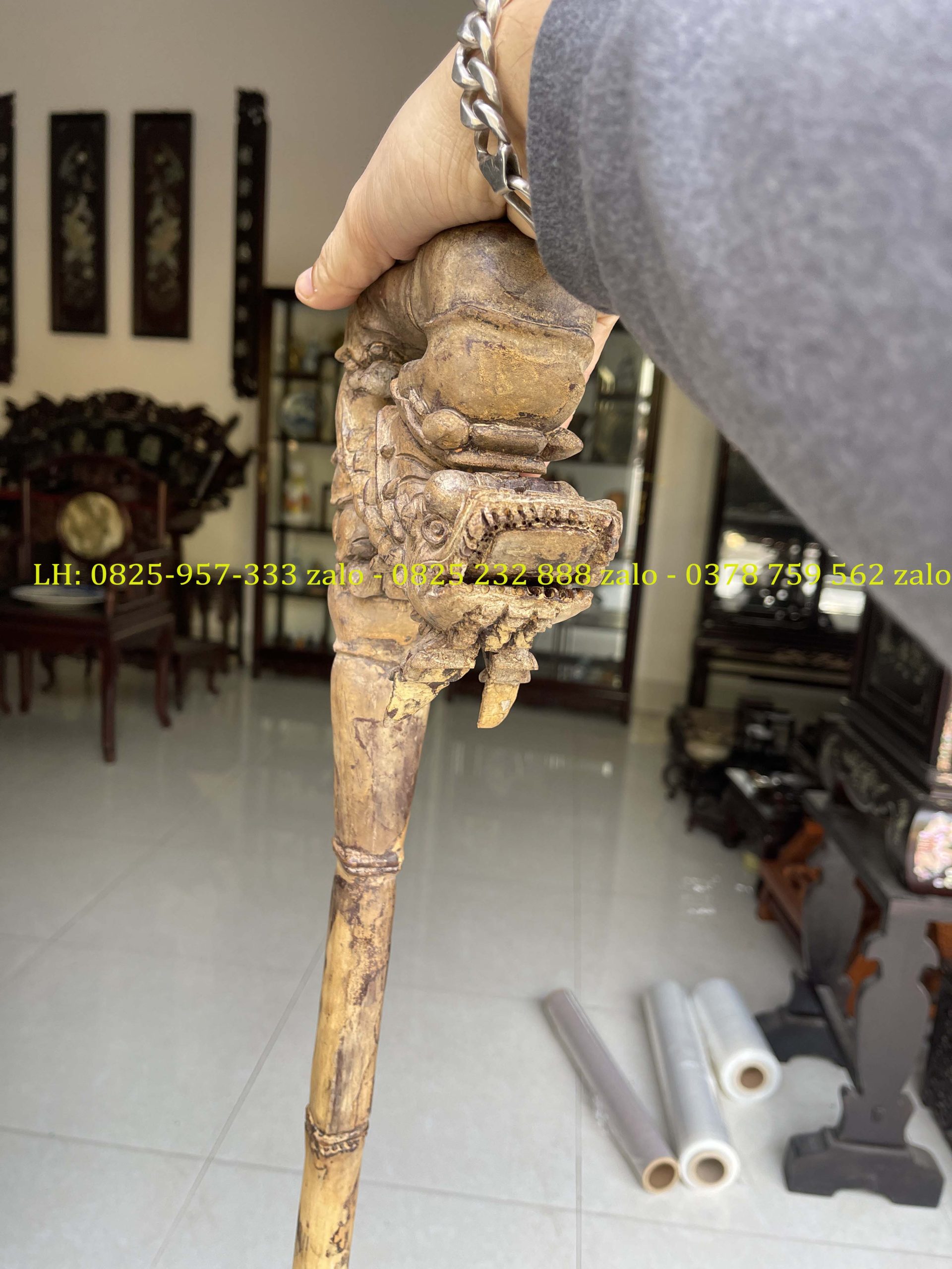 Gậy Batoong Chạm Trúc Hóa Long Đục Tay (24) Gậy Batoong Chạm Trúc Hóa Long Đục Tay