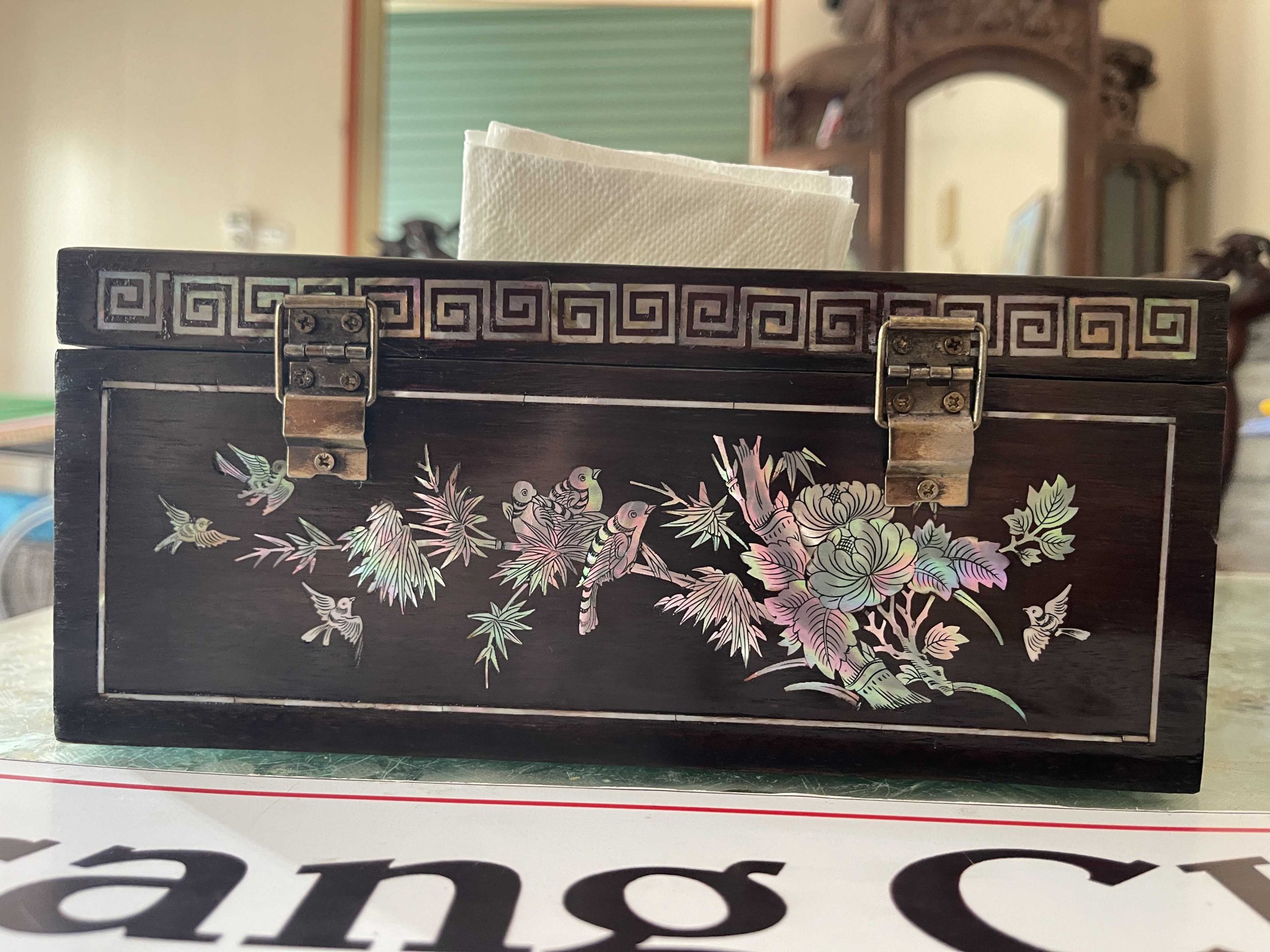 Hộp Đựng Giấy Khảm Cẩn Ốc