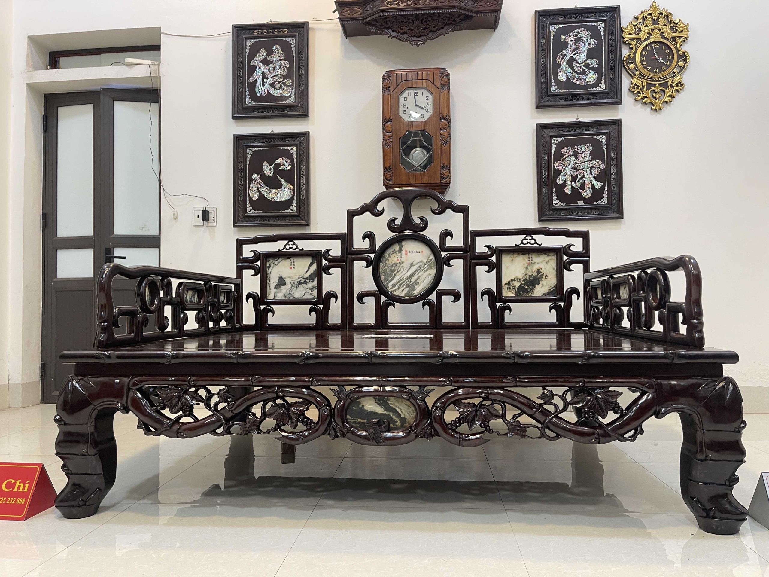 Giường Ba Thành Chạm Trúc Tựa Móc