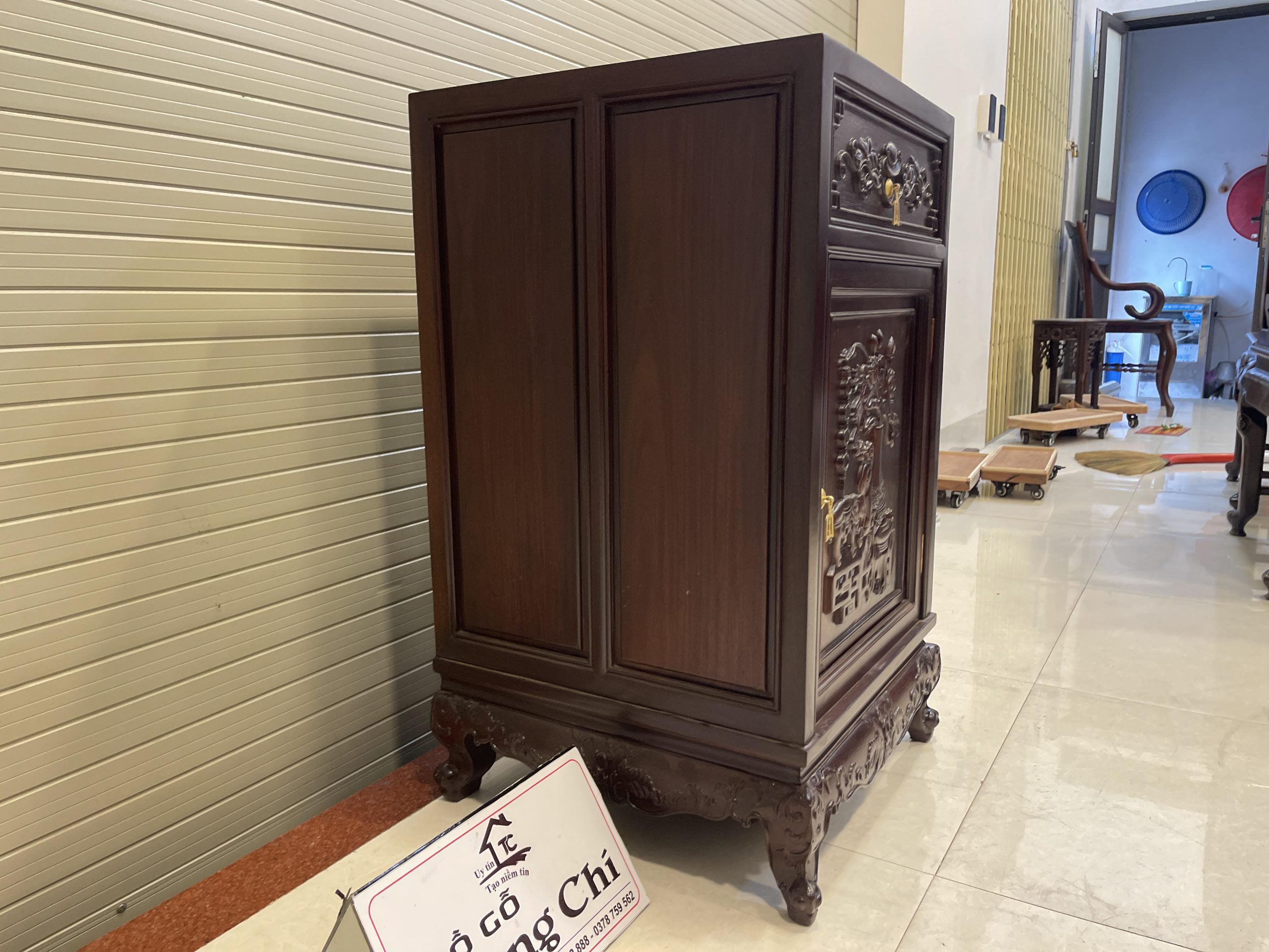 Mẫu Tủ Táp Kê Đồ Đựng Đồ Gỗ Gụ