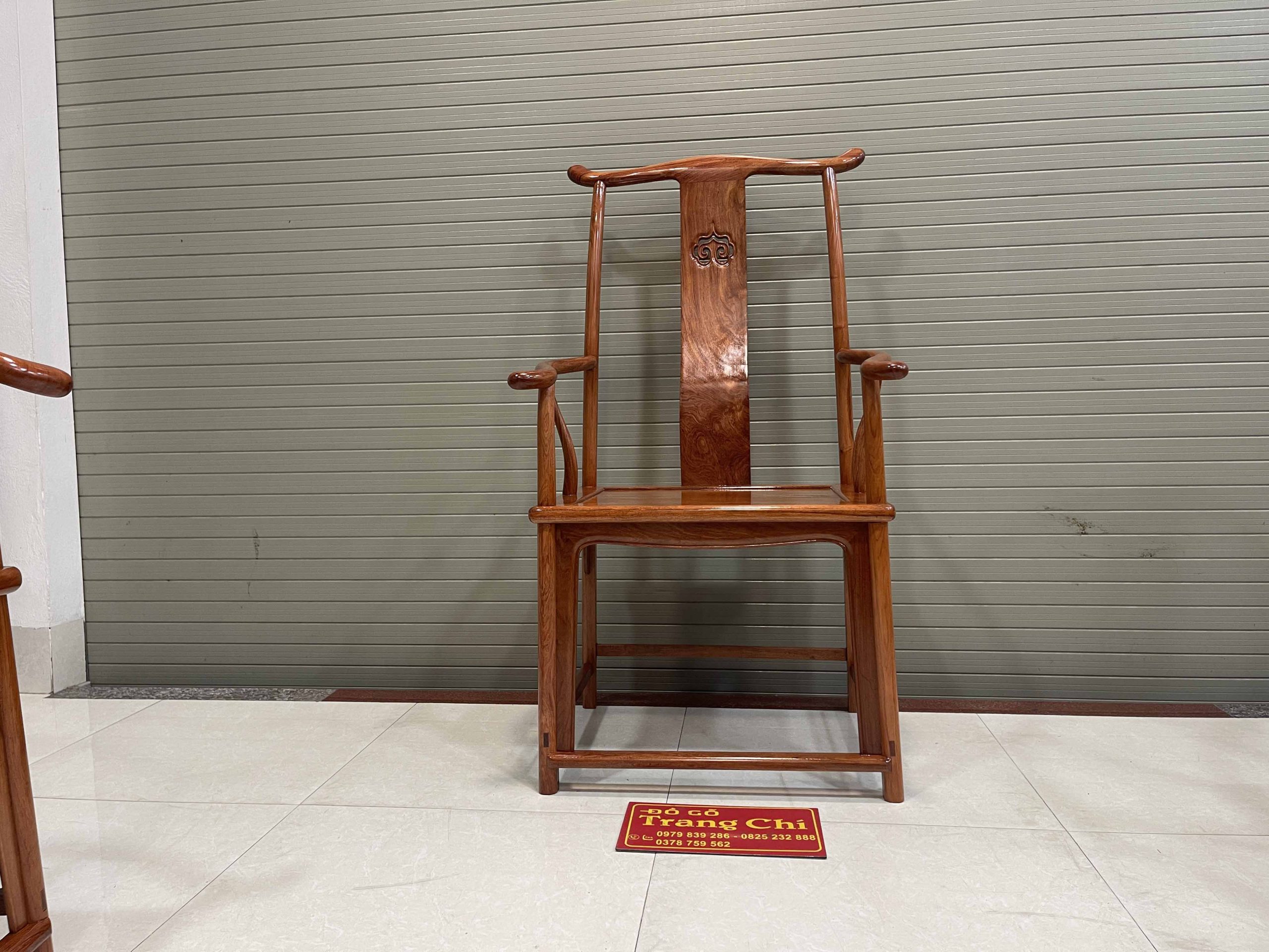 Ghế Minh Trọc Và Ghế Tai Quan