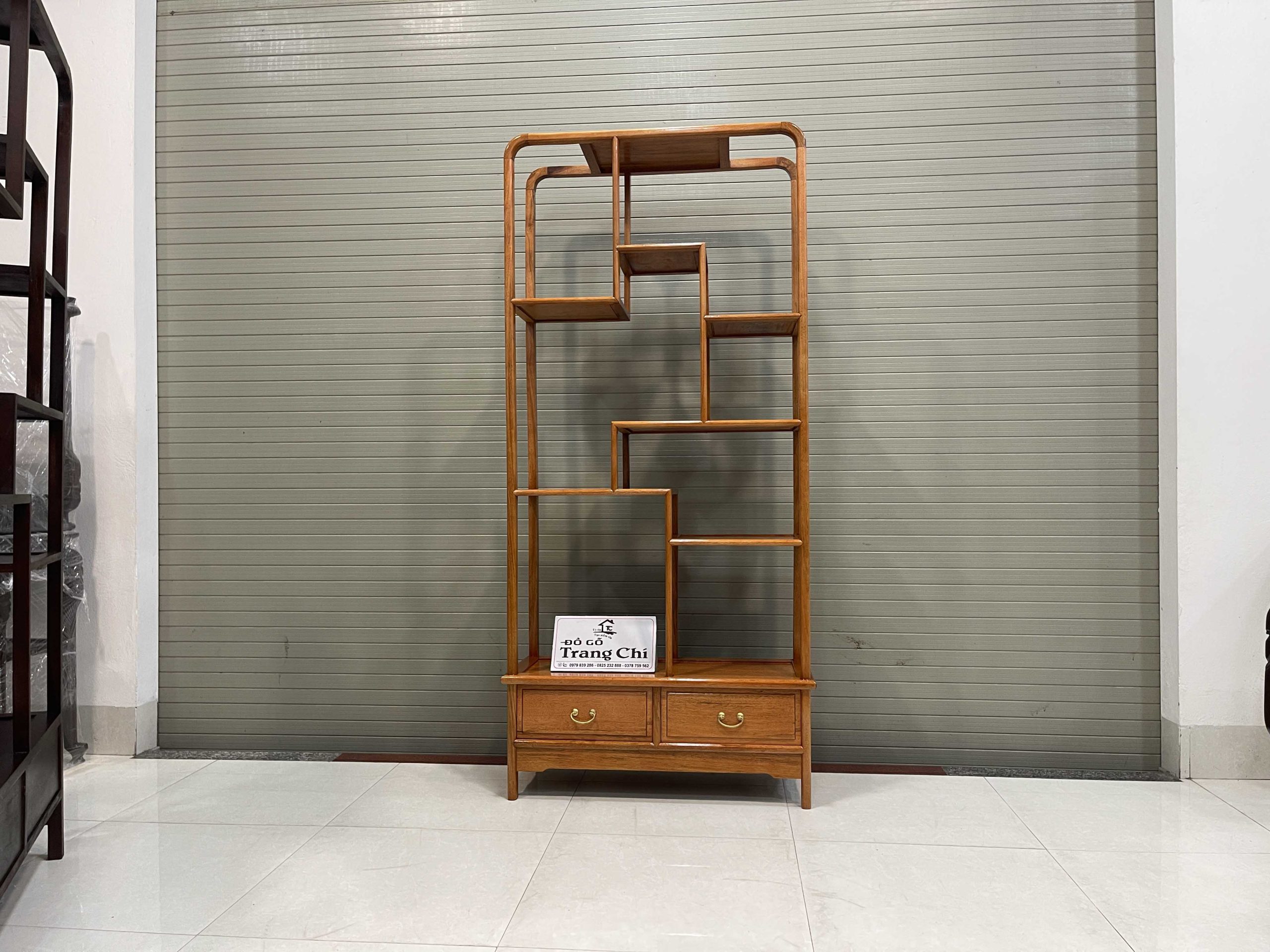 Kệ Bày Đồ Trơn Gỗ Gụ Màu Sáng