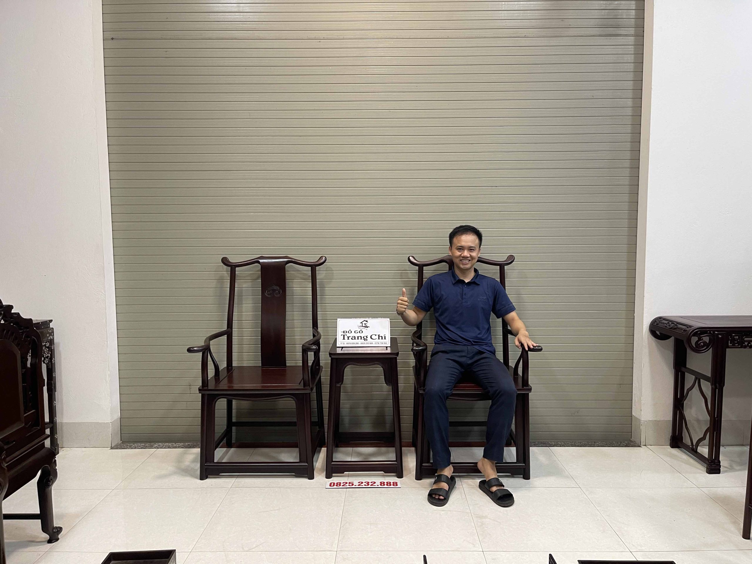 Bộ Ghế Tai Quan 3 Món Gỗ Gụ