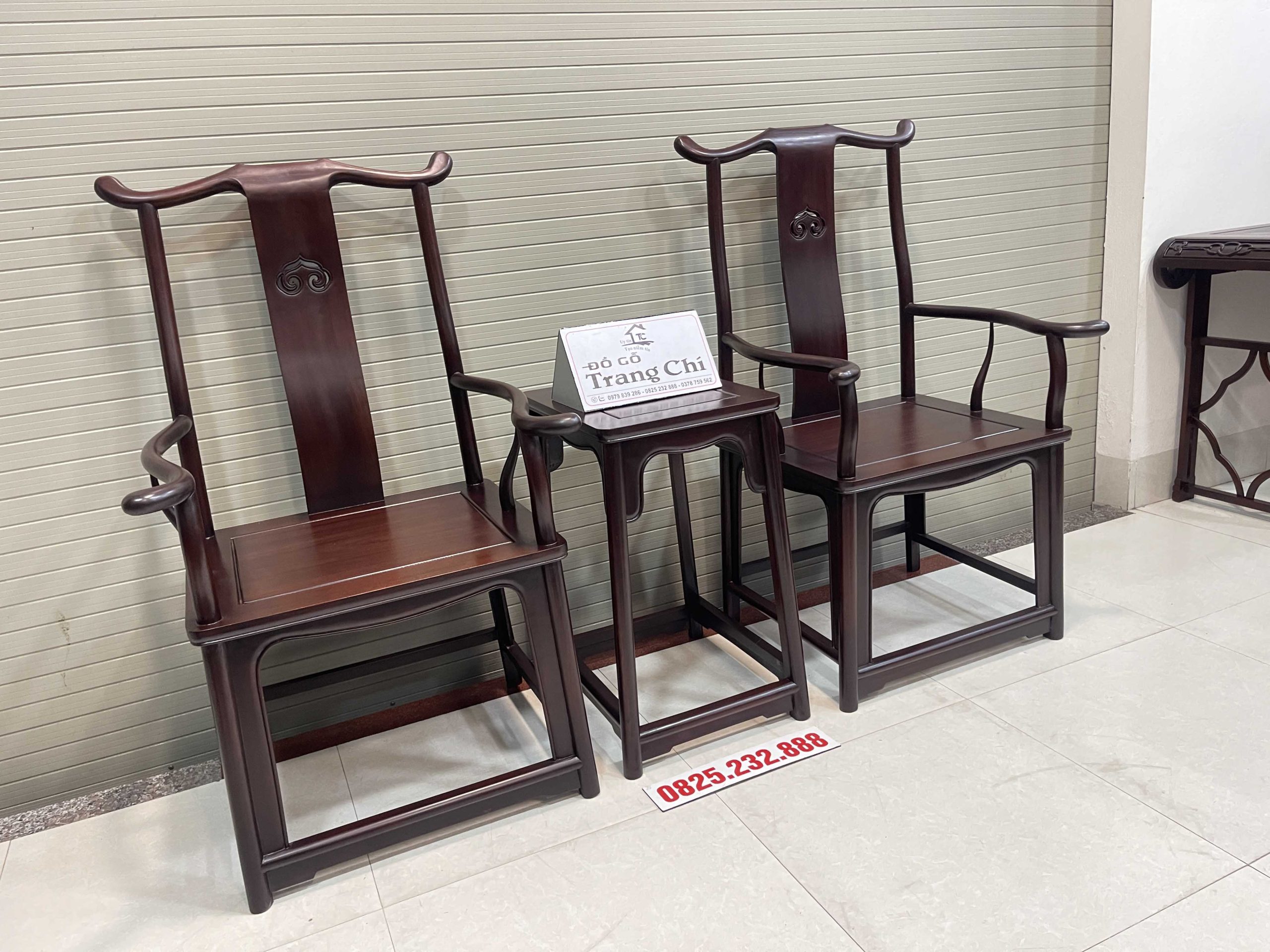 Bộ Ghế Tai Quan 3 Món Gỗ Gụ