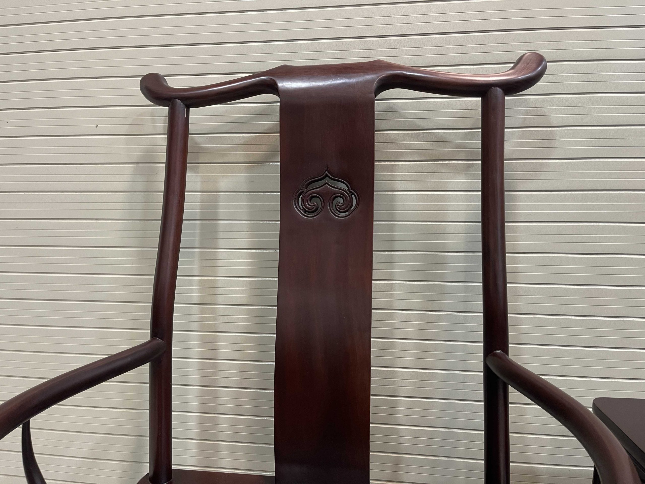 Bộ Ghế Tai Quan 3 Món Gỗ Gụ