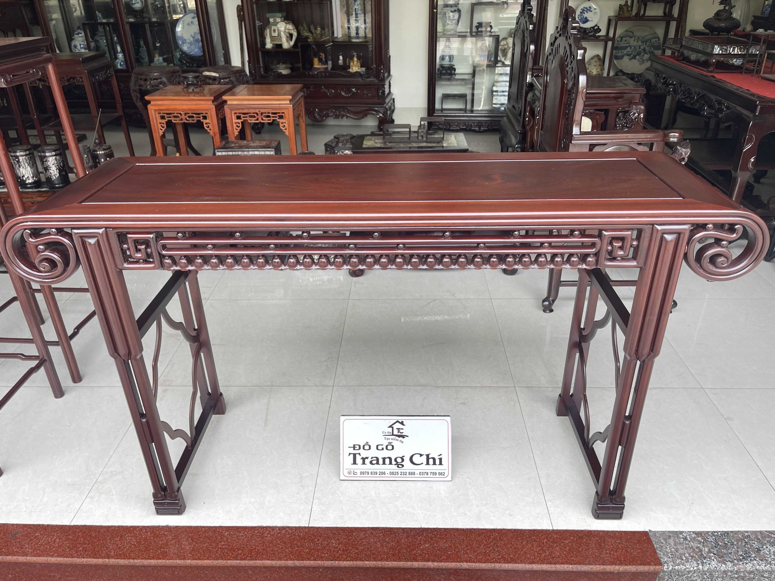 Mẫu Bàn Chuông Bày Đồ Dáng Cuốn (16) Mẫu Bàn Chuông Bày Đồ Dáng Cuốn