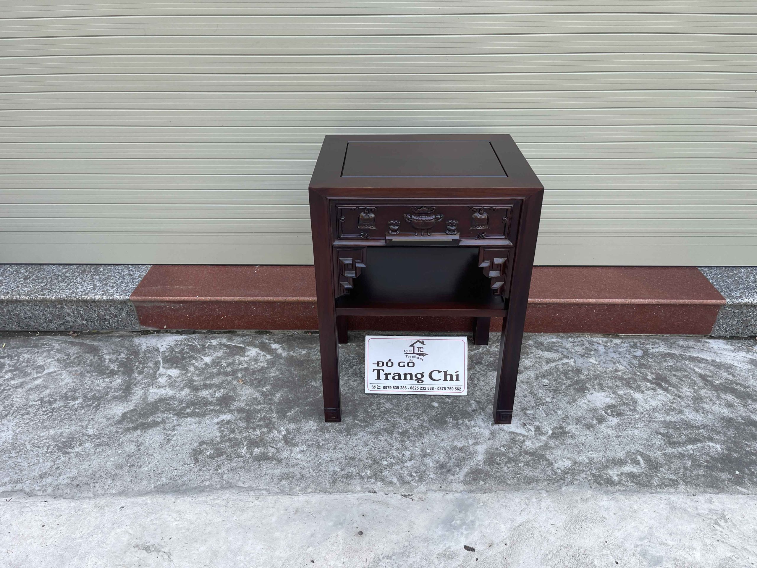 Mẫu Đôn Gỗ Gụ Chạm Cổ Đồ