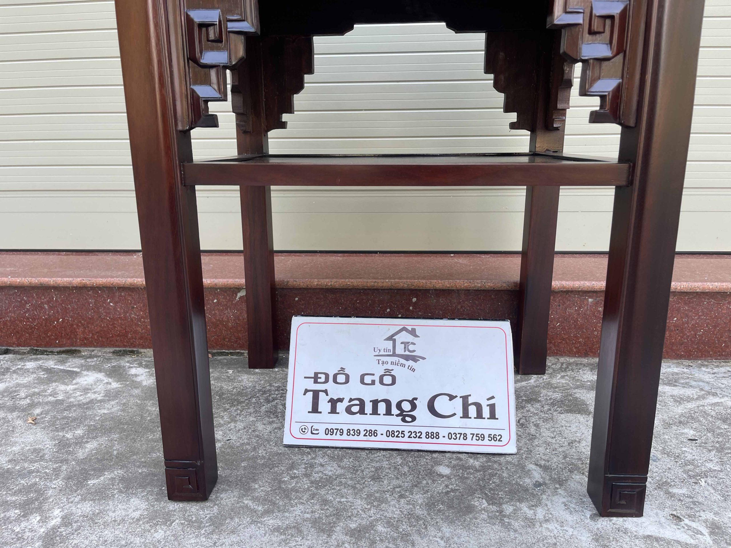 Mẫu Đôn Gỗ Gụ Chạm Cổ Đồ