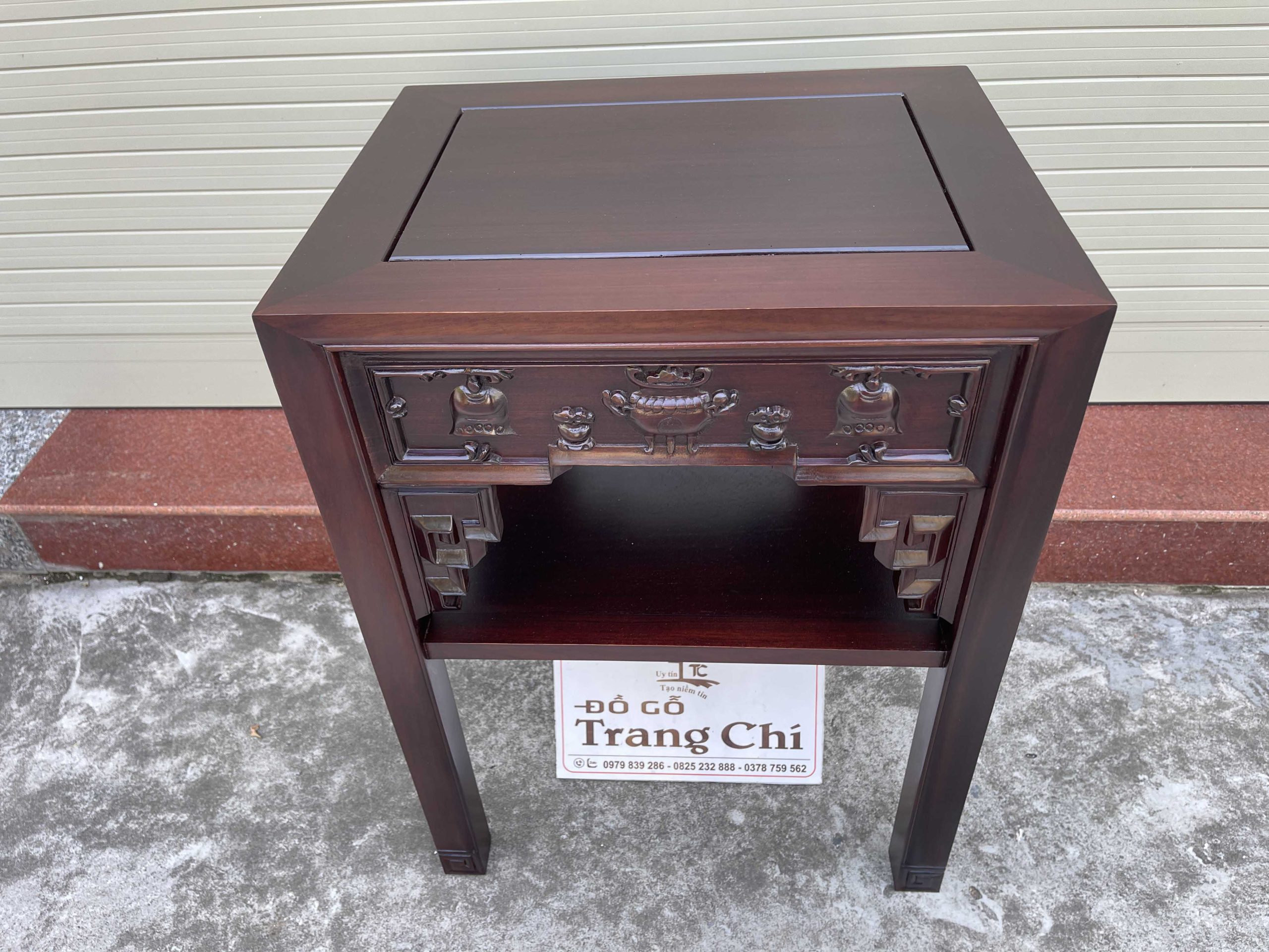 Mẫu Đôn Gỗ Gụ Chạm Cổ Đồ