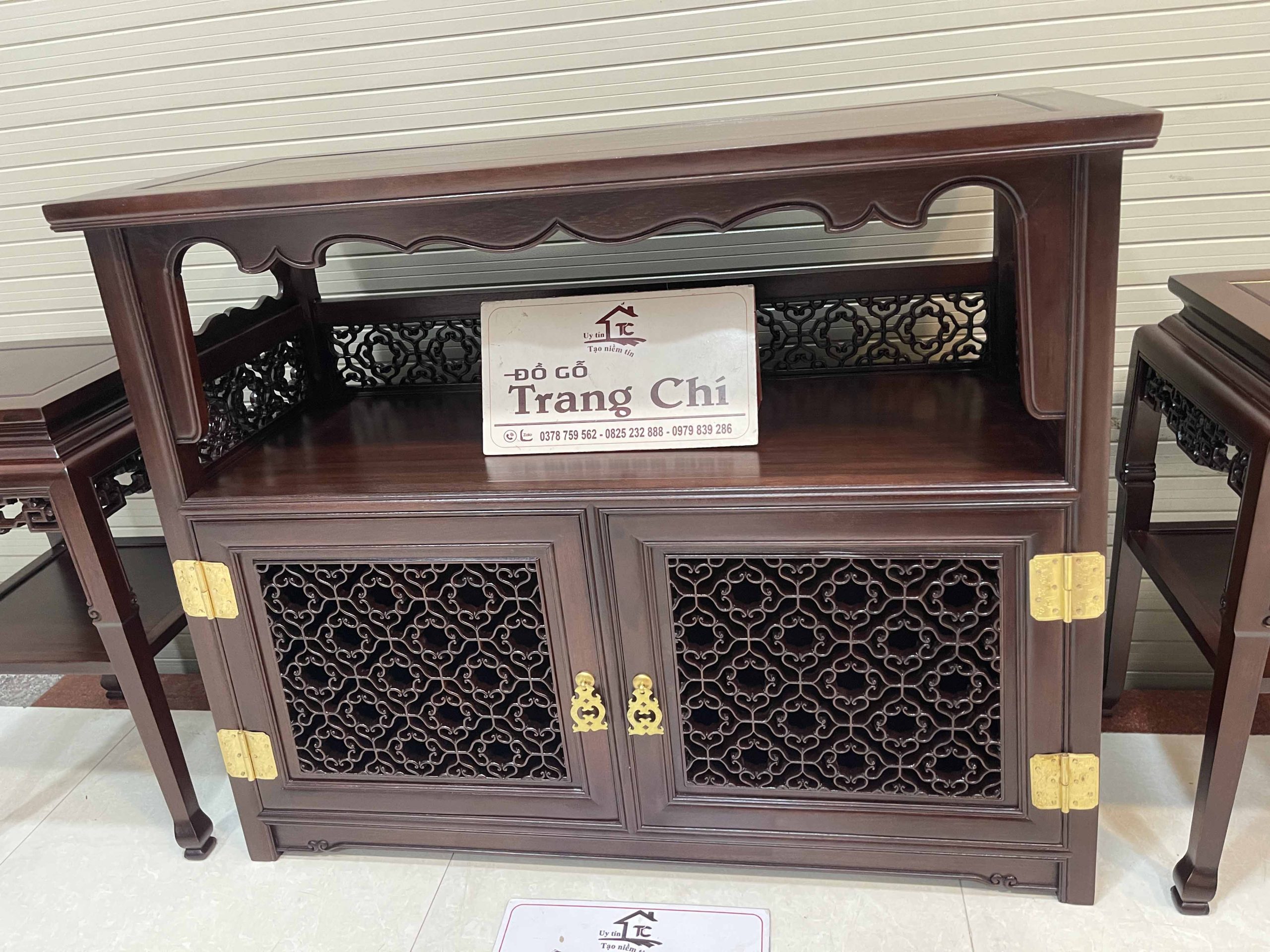 Bộ Bàn Chữ A Và Đôn Bày Đồ