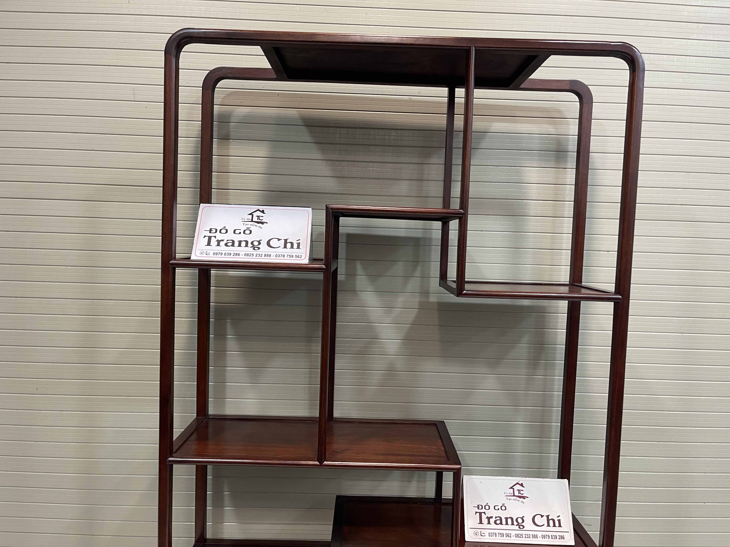 Mẫu Kệ Bày Đồ Gỗ Gụ 211 x 119 x 36 Cm