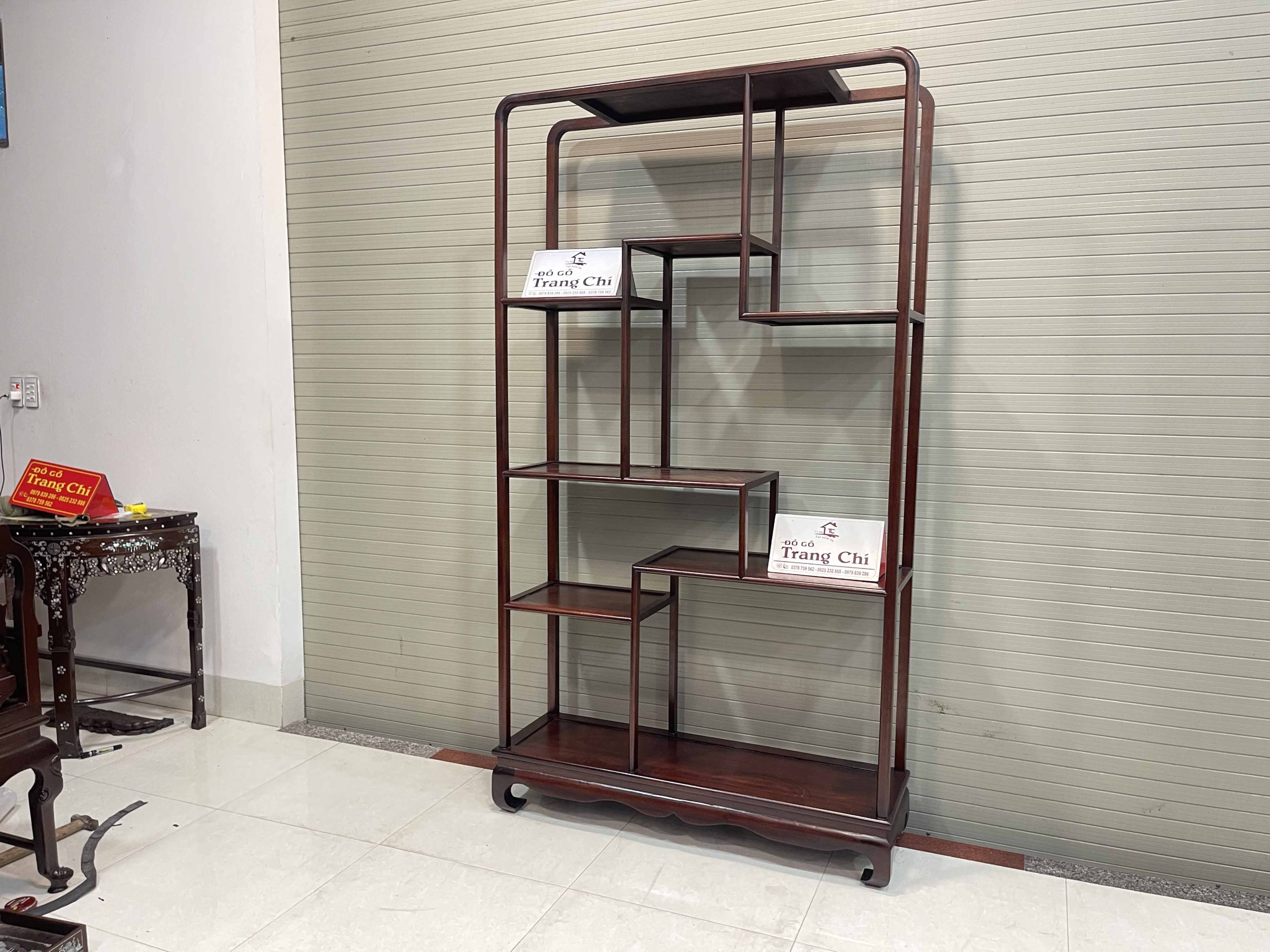 Mẫu Kệ Bày Đồ Gỗ Gụ 211 x 119 x 36 Cm (13) Mẫu Kệ Bày Đồ Gỗ Gụ 211 x 119 x 36 Cm