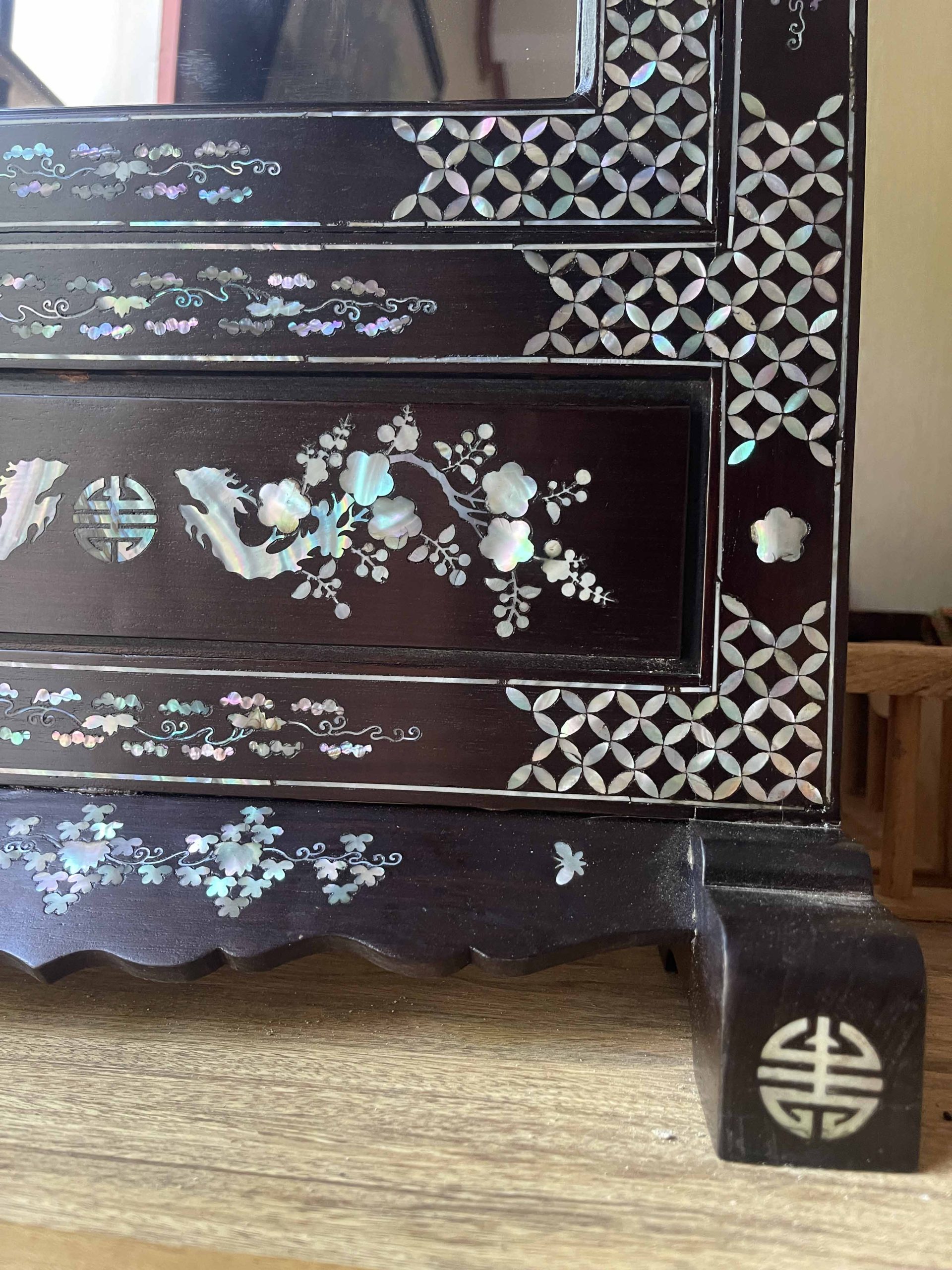 Mẫu Khám Ảnh Khảm Cẩn Ốc Gỗ Gụ