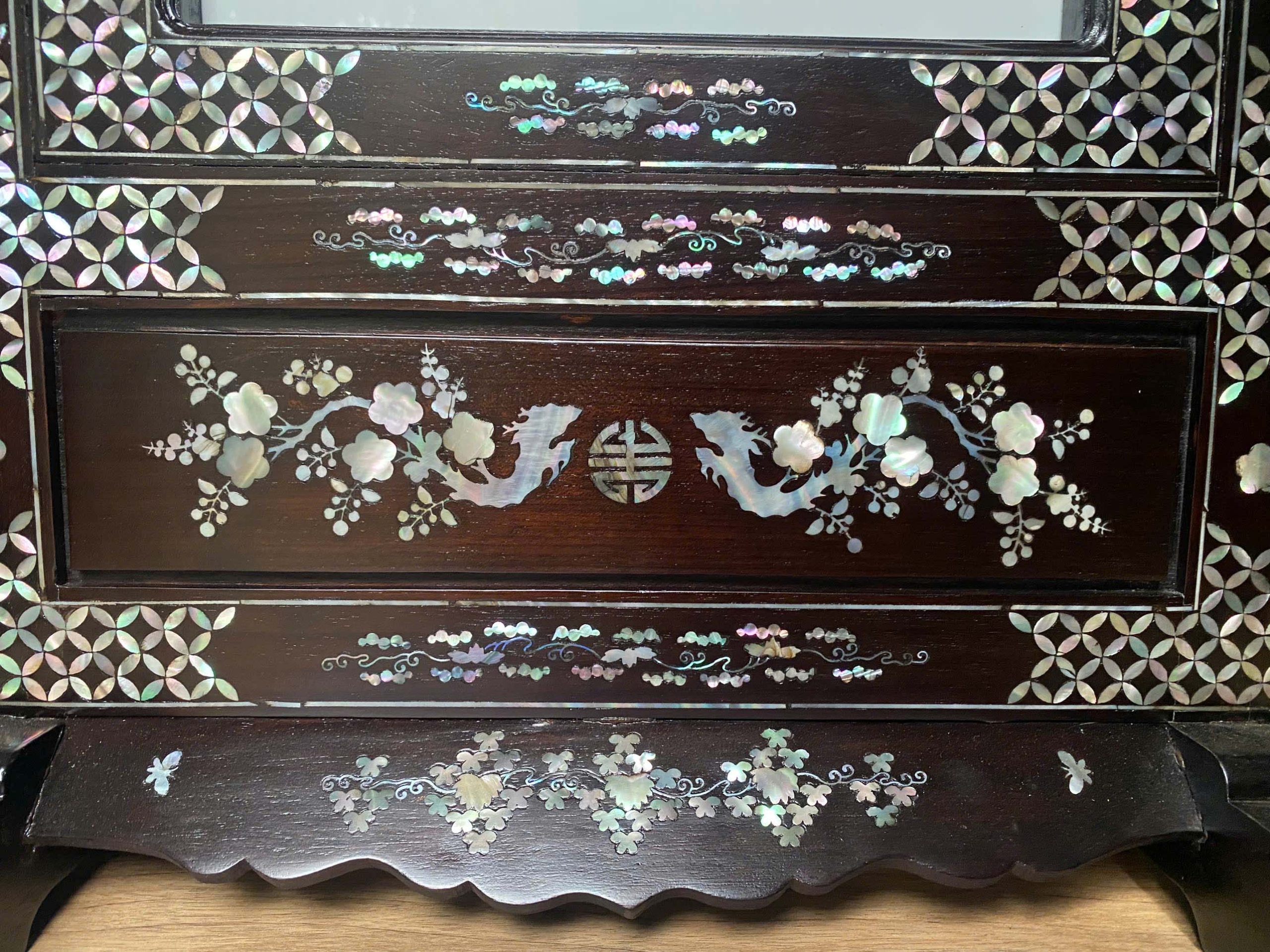 Mẫu Khám Ảnh Khảm Cẩn Ốc Gỗ Gụ (2) Mẫu Khám Ảnh Khảm Cẩn Ốc Gỗ Gụ