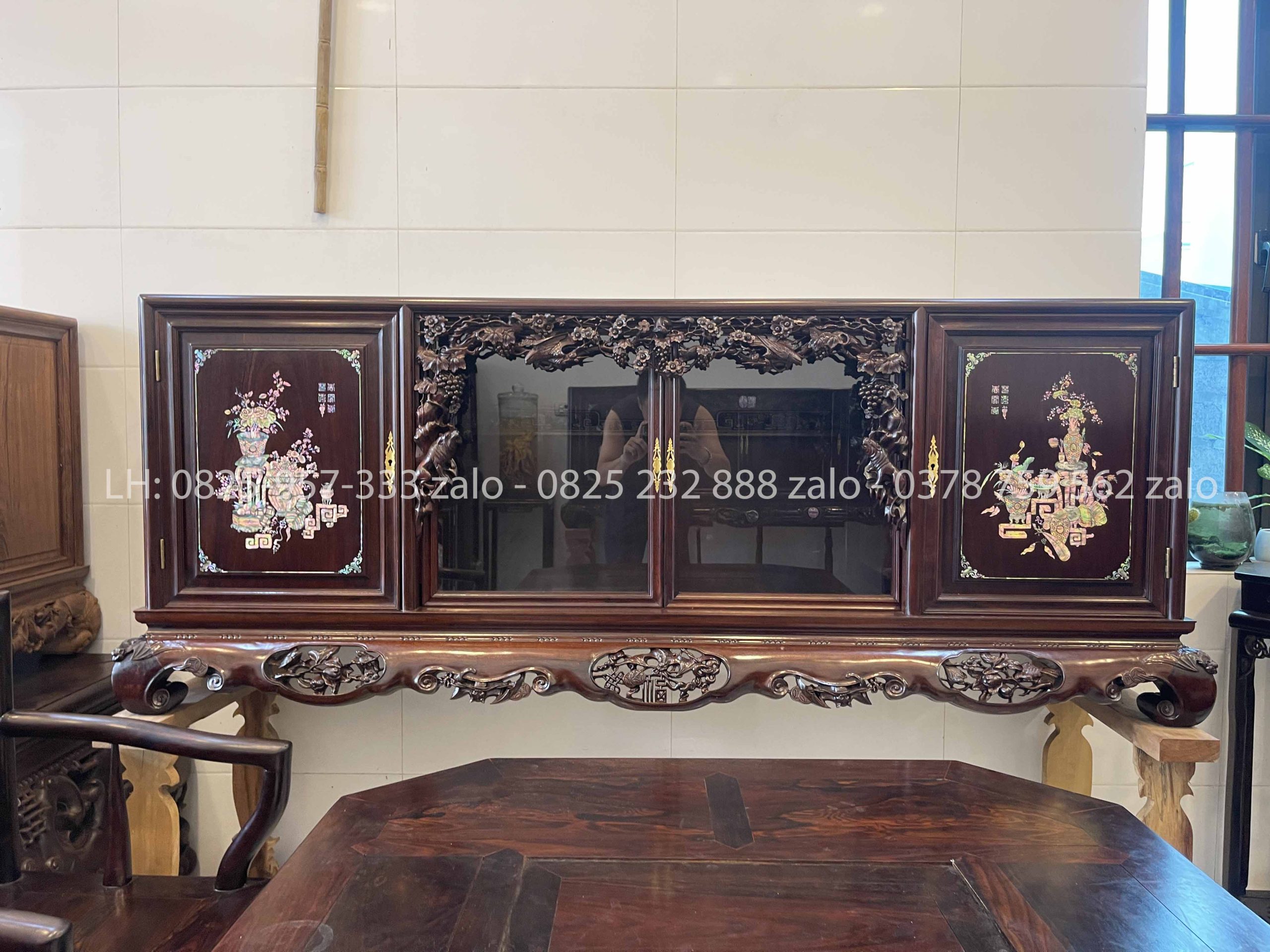 Tủ Chè Gụ Khảm Ốc Đẹp Cảnh Đông Bích