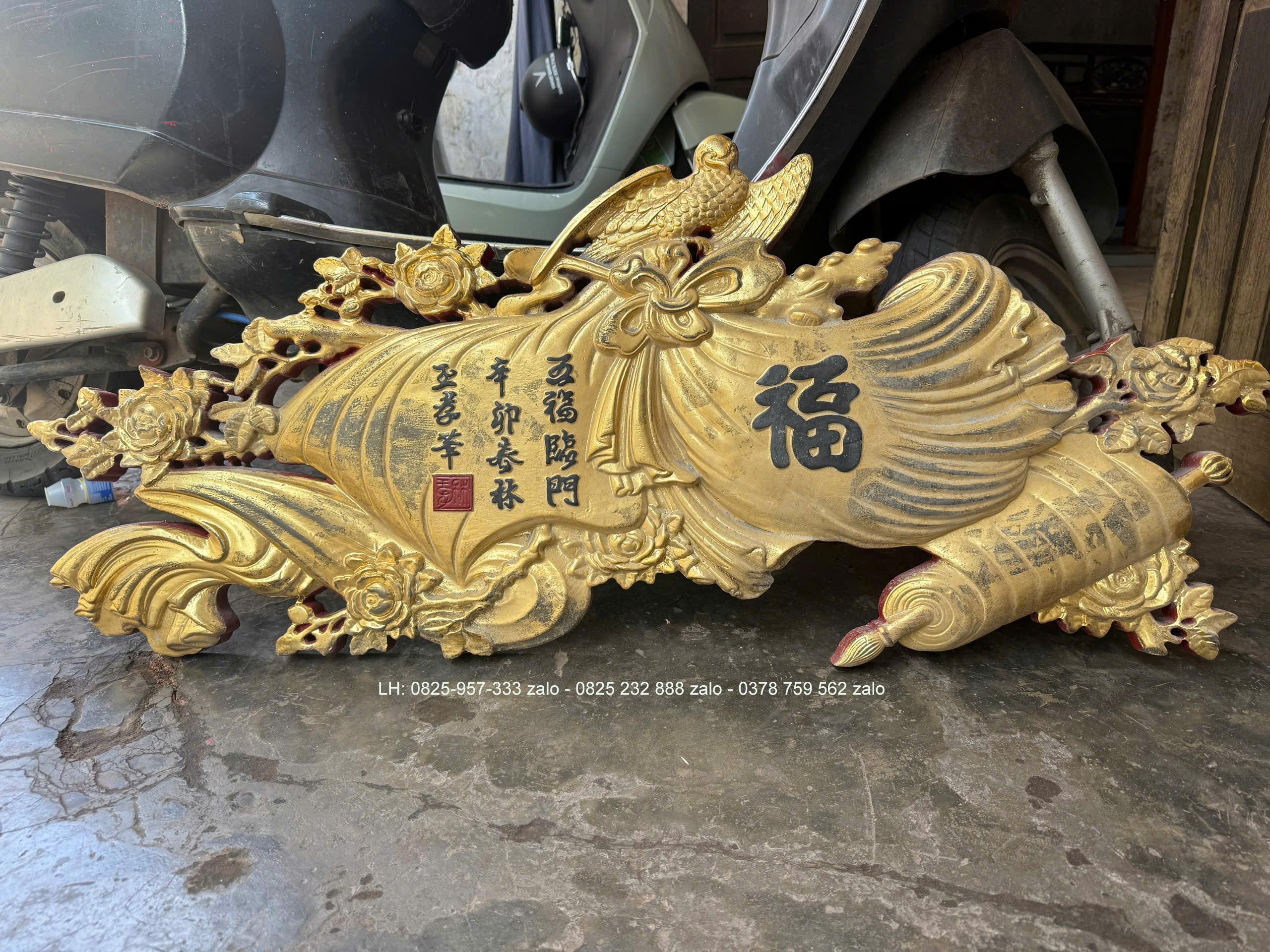 Bức Cuốn Thư Khánh Dơi Thiếc Vàng